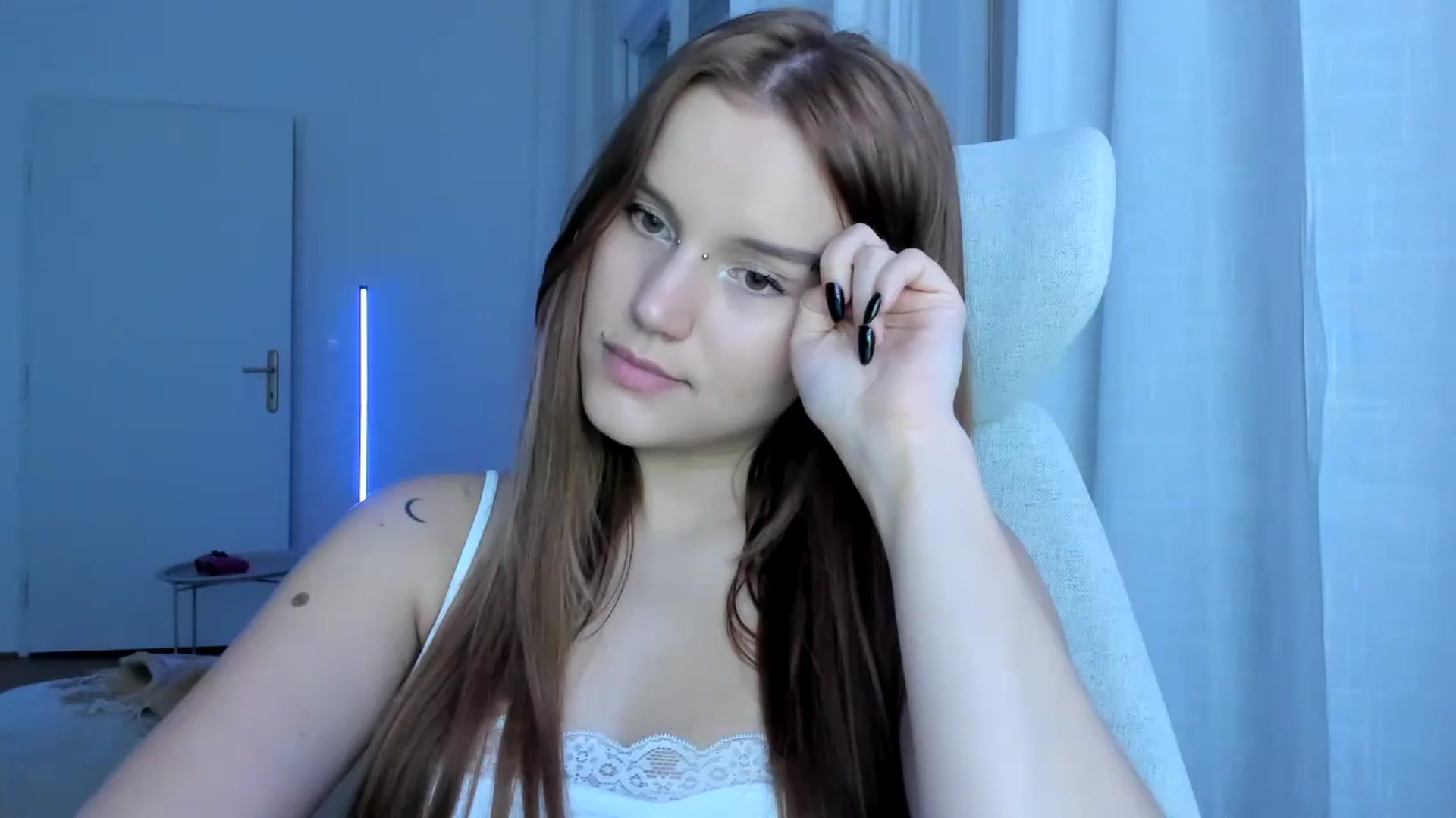 Gallery image thumbnail from Lia_lisia's myfreecams stream on, 02/10/2026, 24:16 image 17 of 20