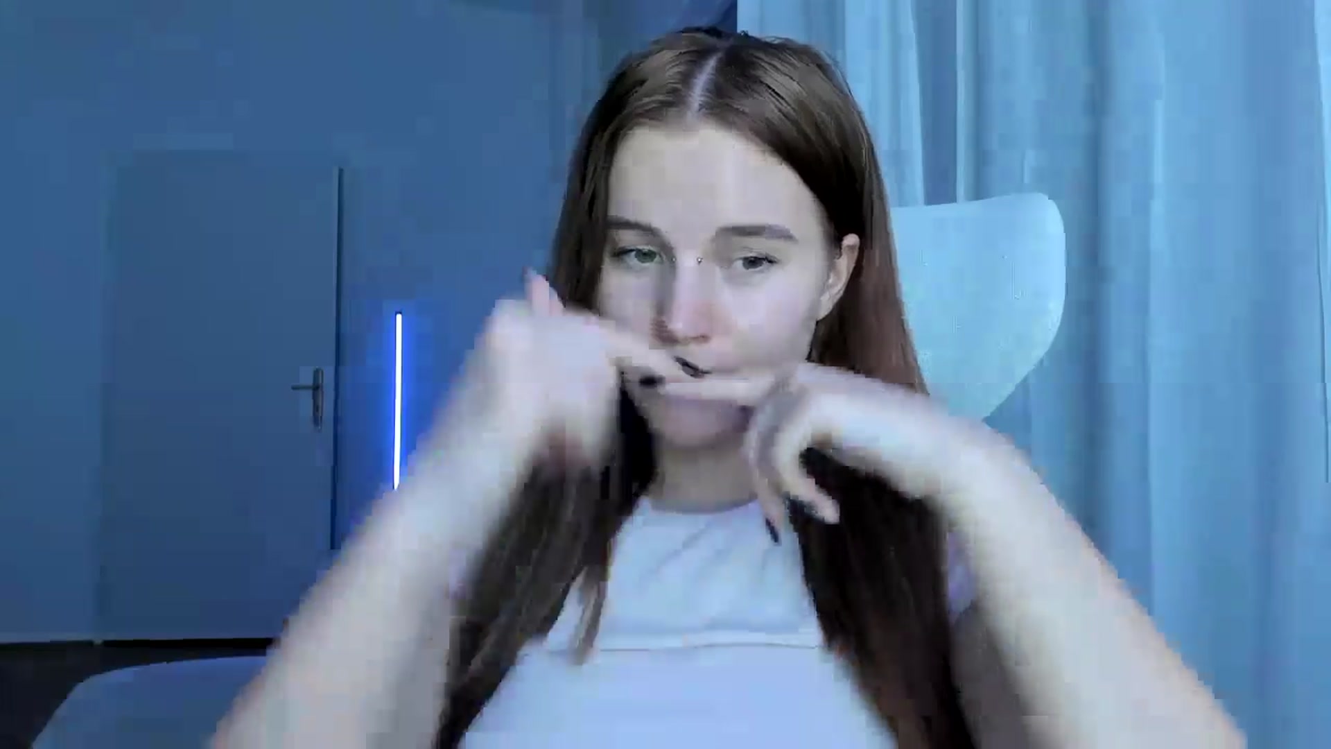 Gallery image thumbnail from Lia_lisia's myfreecams stream on, 02/10/2026, 22:44 image 17 of 20