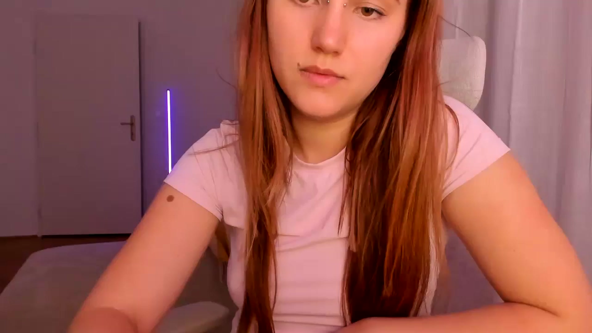 Gallery image thumbnail from Lia_lisia's myfreecams stream on, 02/10/2026, 23:25 image 20 of 20