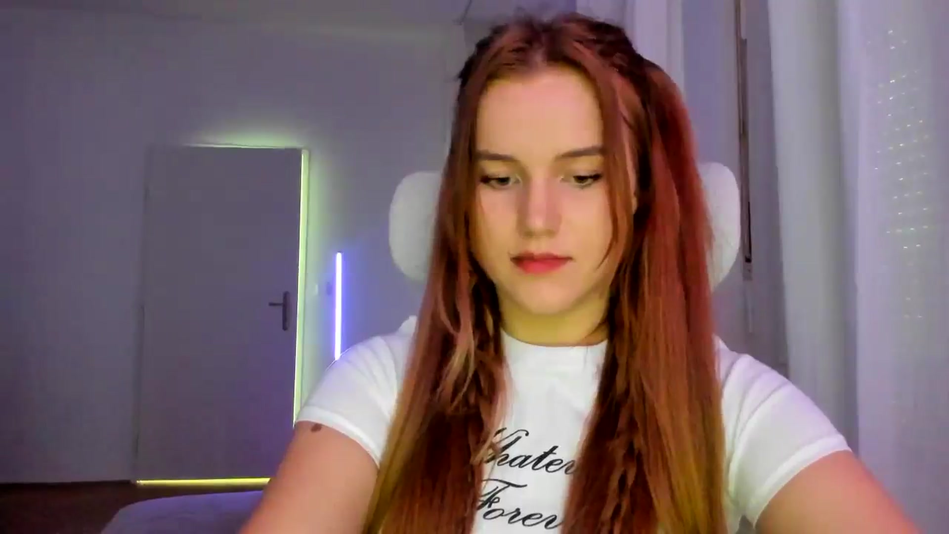 Gallery image thumbnail from Lia_lisia's myfreecams stream on, 02/11/2026, 10:23 image 3 of 20