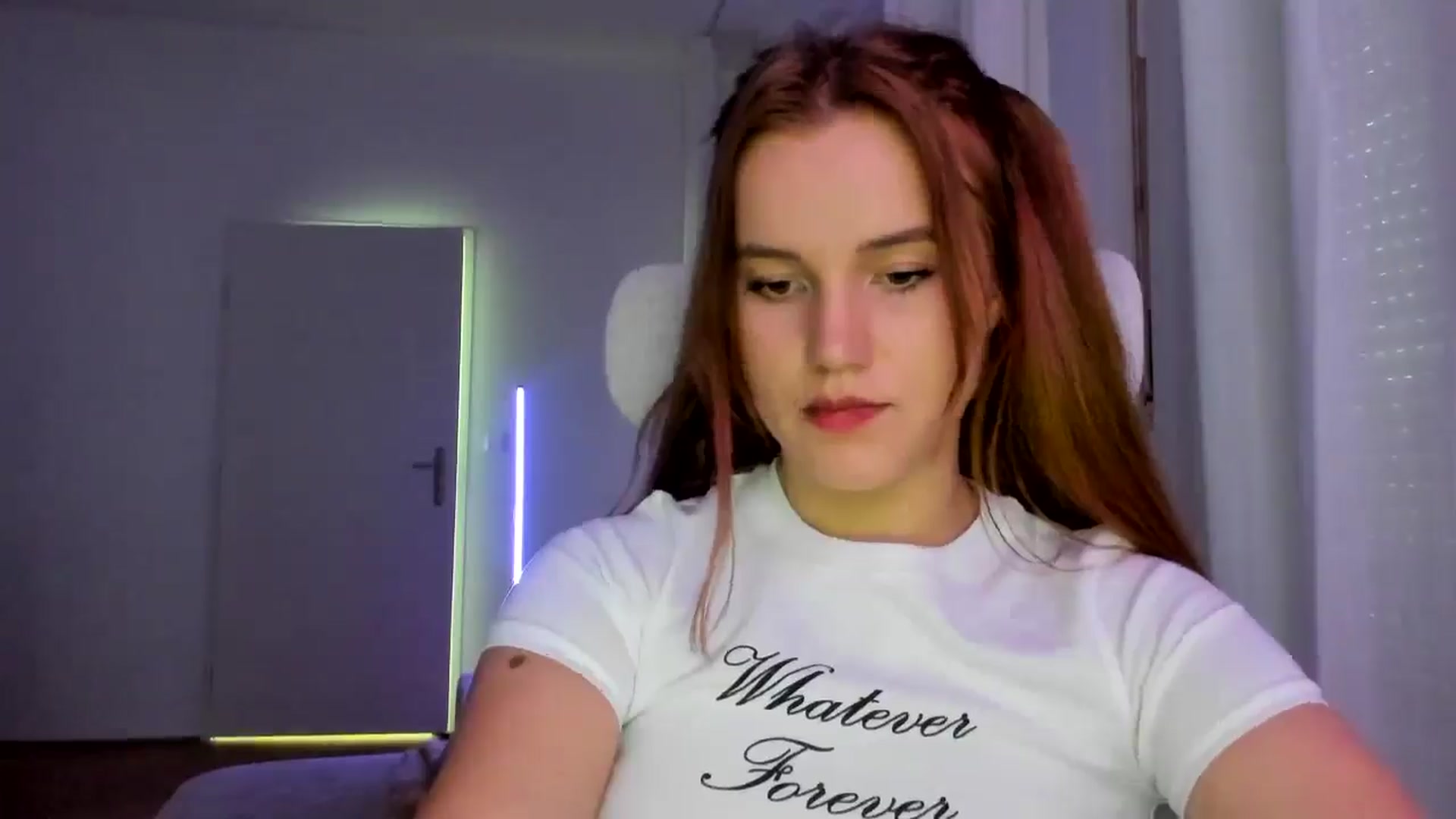 Gallery image thumbnail from Lia_lisia's myfreecams stream on, 02/11/2026, 10:23 image 5 of 20