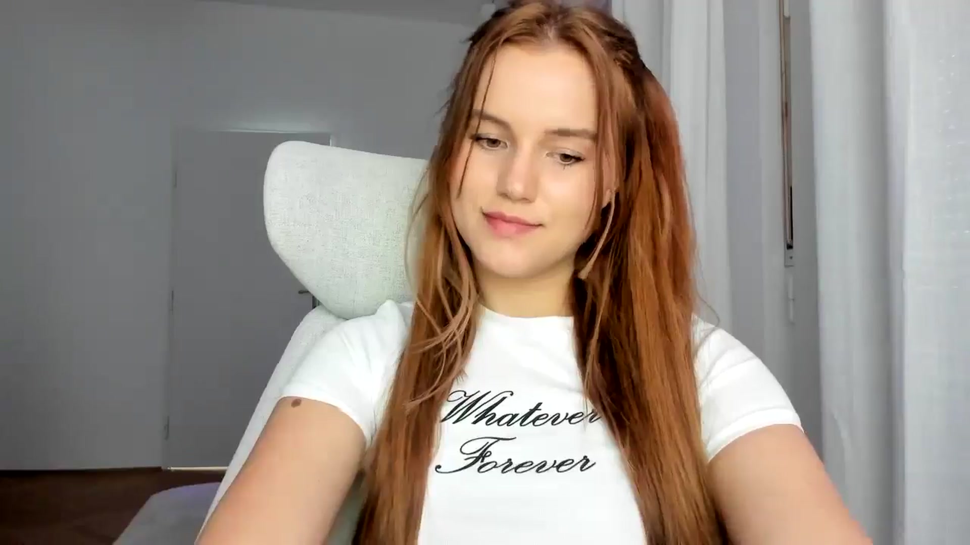 Gallery image thumbnail from Lia_lisia's myfreecams stream on, 02/11/2026, 11:19 image 17 of 20