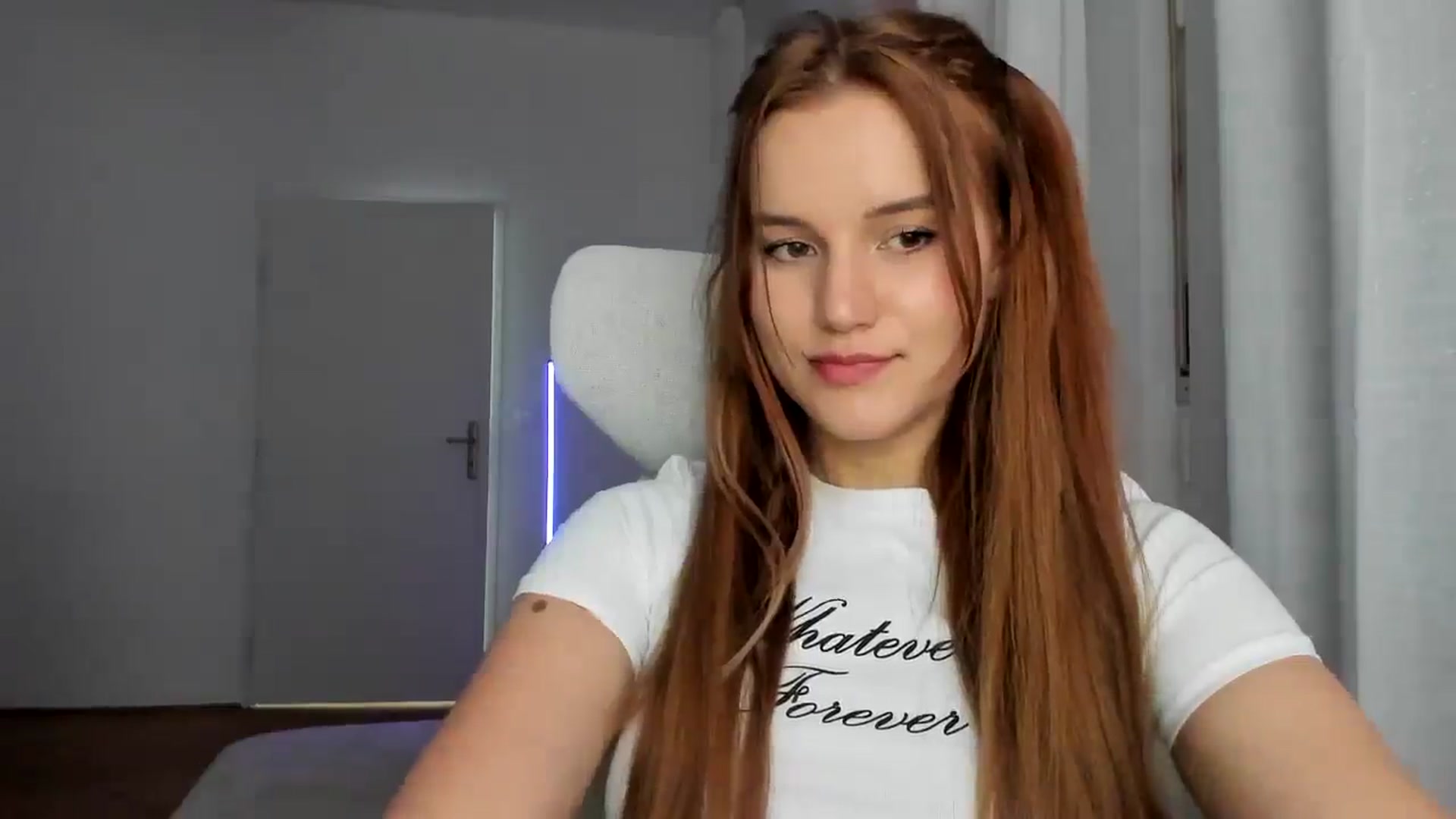 Gallery image thumbnail from Lia_lisia's myfreecams stream on, 02/11/2026, 11:19 image 12 of 20