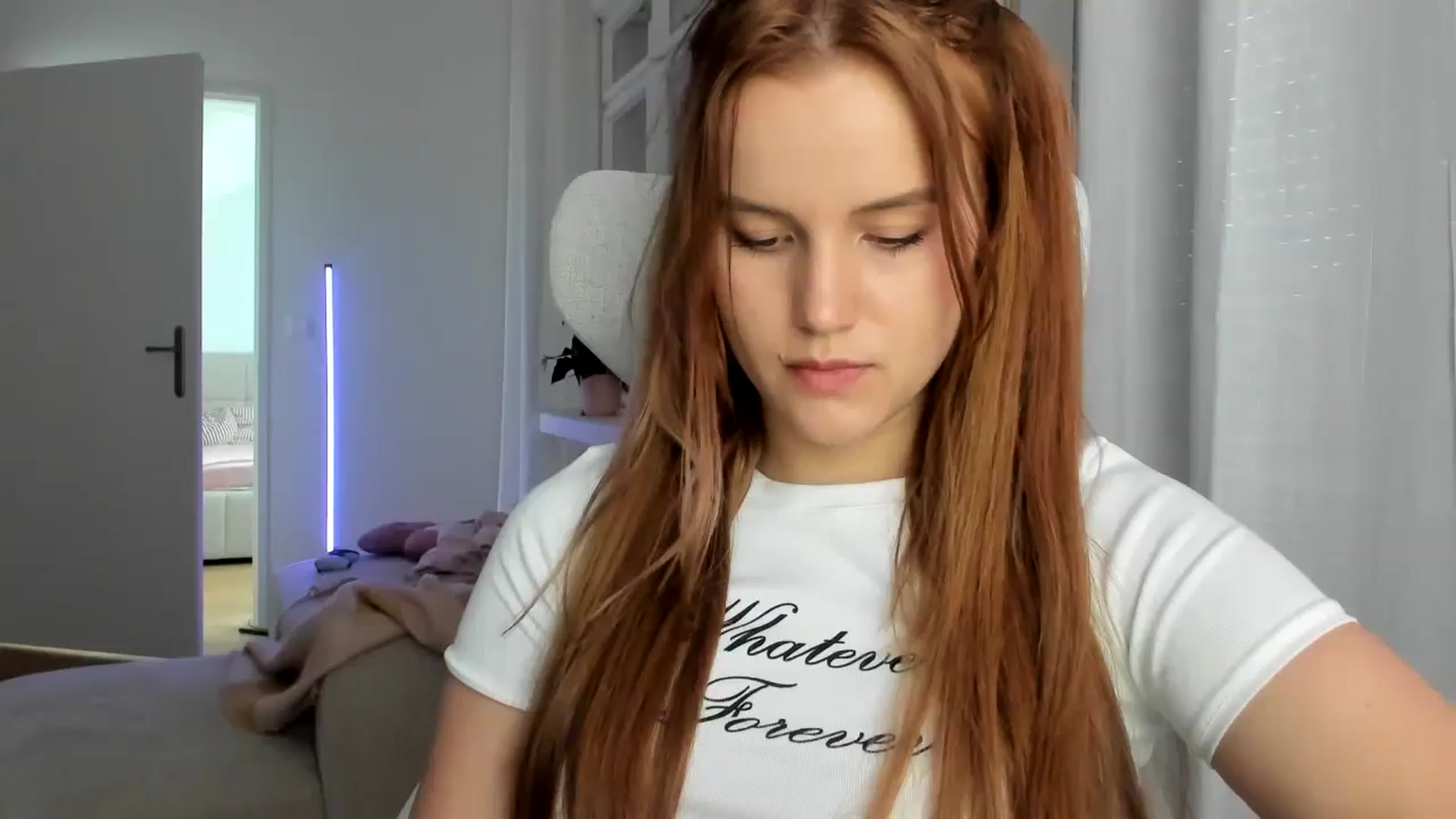 Gallery image thumbnail from Lia_lisia's myfreecams stream on, 02/11/2026, 12:43 image 5 of 20