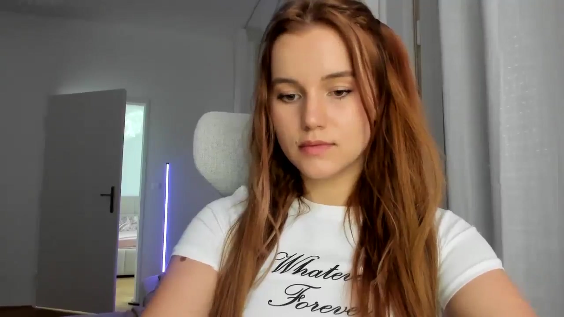 Gallery image thumbnail from Lia_lisia's myfreecams stream on, 02/11/2026, 12:43 image 12 of 20