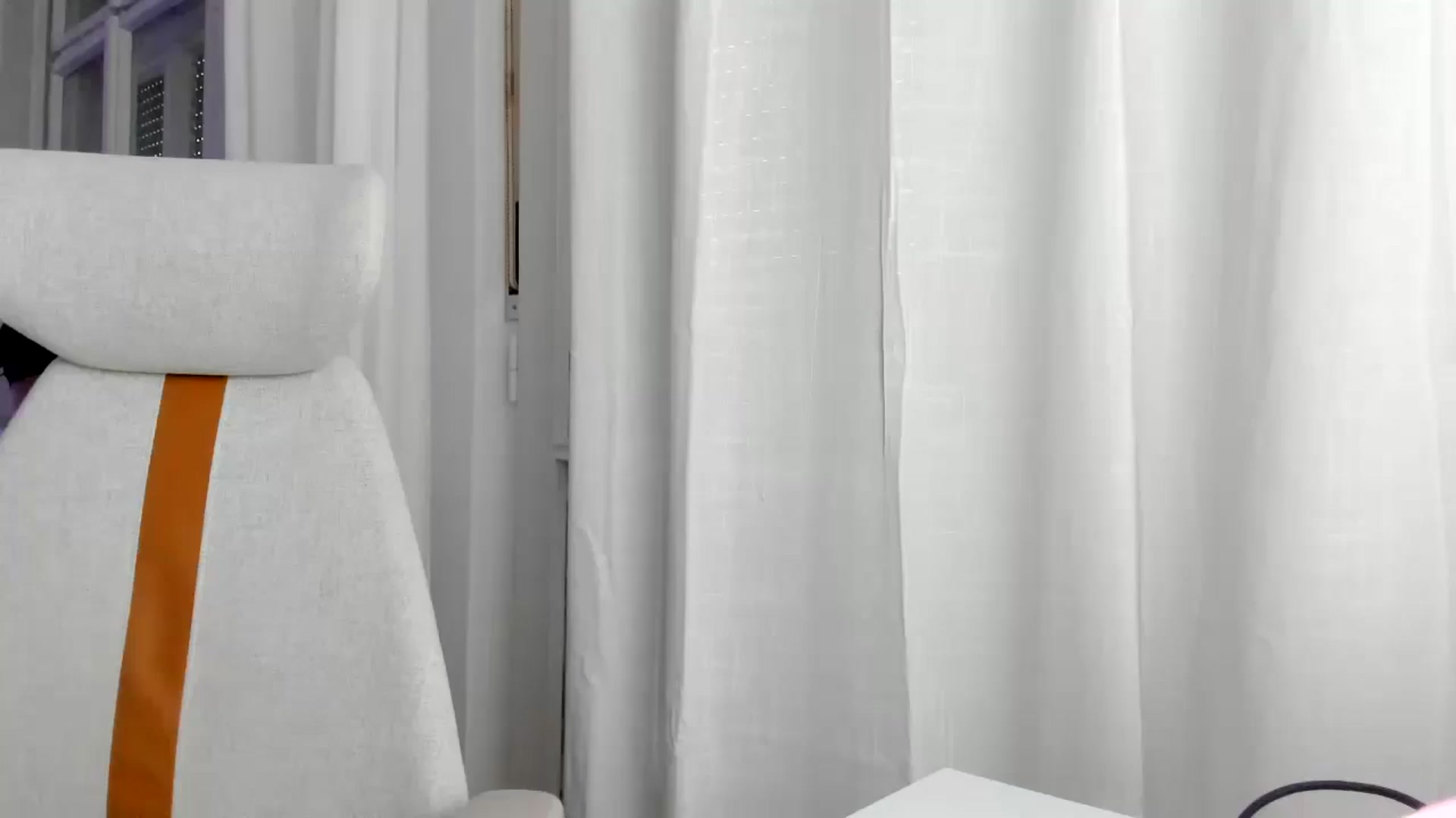 Gallery image thumbnail from Lia_lisia's myfreecams stream on, 02/11/2026, 12:43 image 4 of 20
