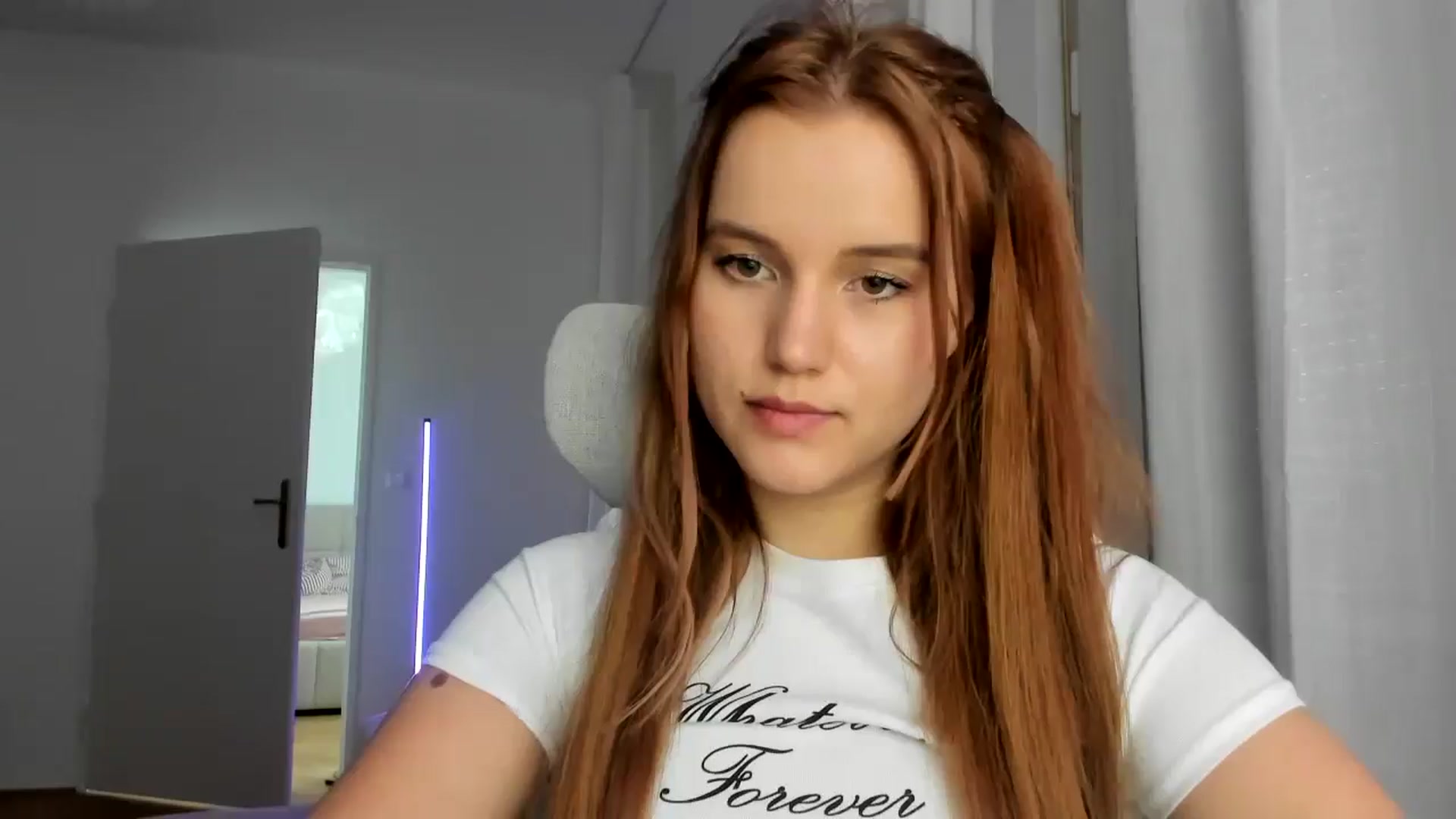Gallery image thumbnail from Lia_lisia's myfreecams stream on, 02/11/2026, 12:43 image 13 of 20