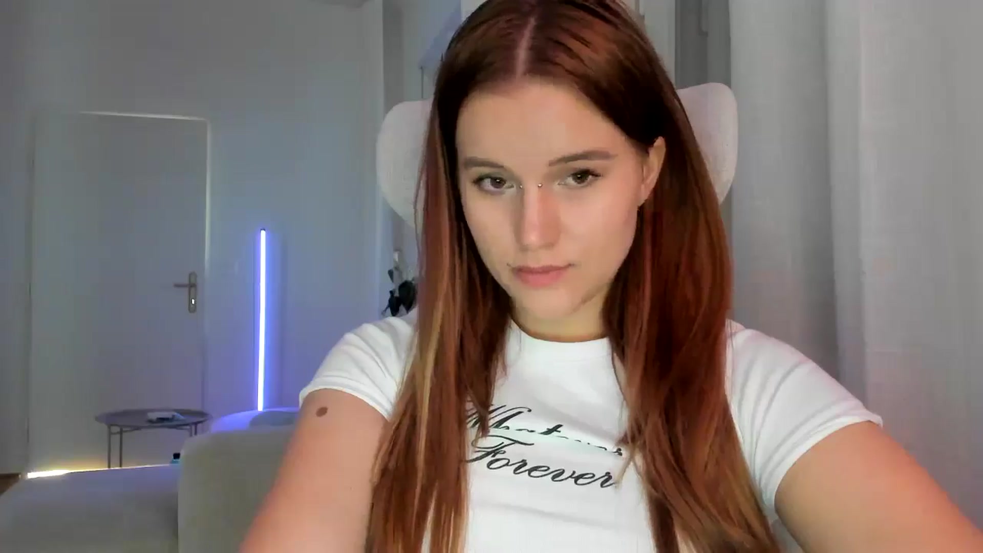 Gallery image thumbnail from Lia_lisia's myfreecams stream on, 02/17/2026, 12:26 image 17 of 20