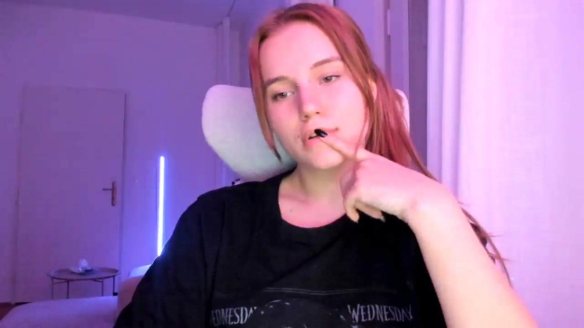 Gallery image thumbnail from Lia_lisia's myfreecams stream on, 02/17/2026, 19:56 image 14 of 20