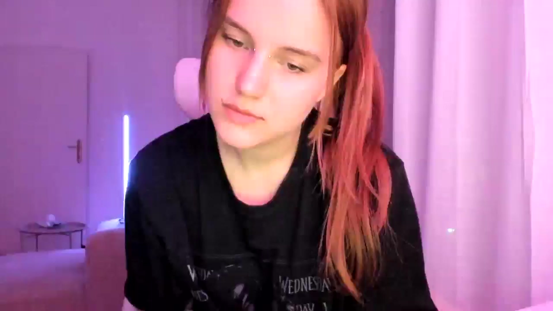Gallery image thumbnail from Lia_lisia's myfreecams stream on, 02/17/2026, 20:30 image 18 of 20