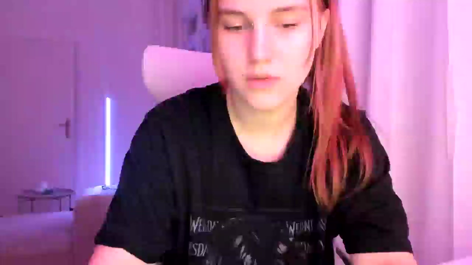 Gallery image thumbnail from Lia_lisia's myfreecams stream on, 02/17/2026, 20:30 image 15 of 20
