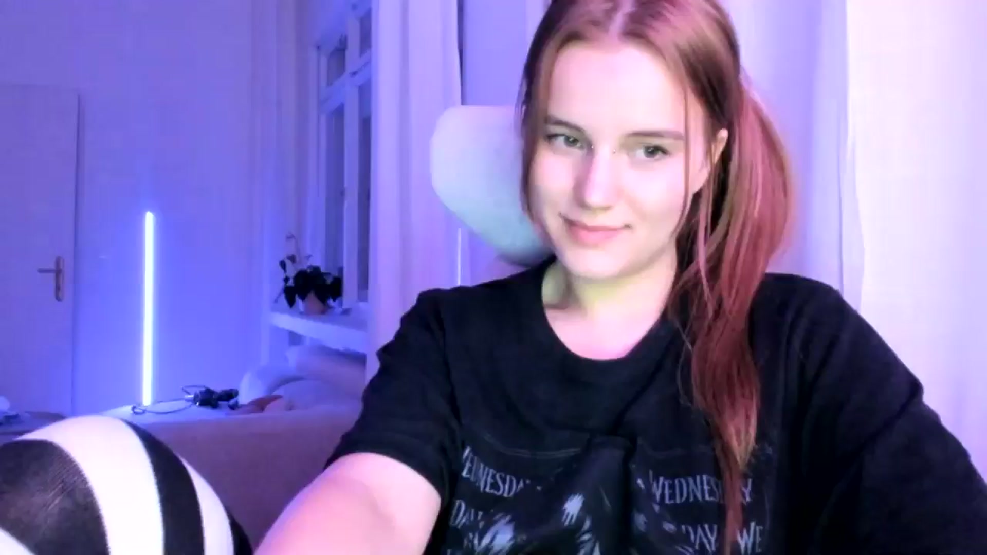 Gallery image thumbnail from Lia_lisia's myfreecams stream on, 02/17/2026, 22:09 image 5 of 20