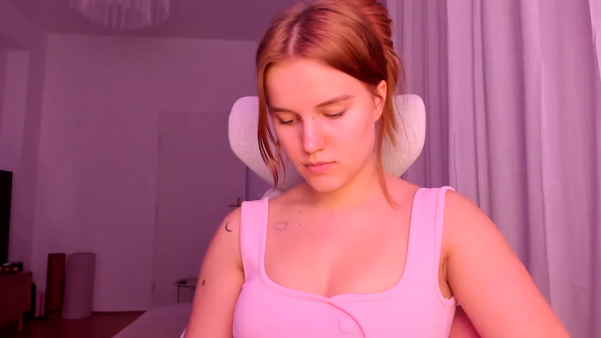 Gallery image thumbnail from Lia_lisia's myfreecams stream on, 02/23/2026, 17:47 image 20 of 20