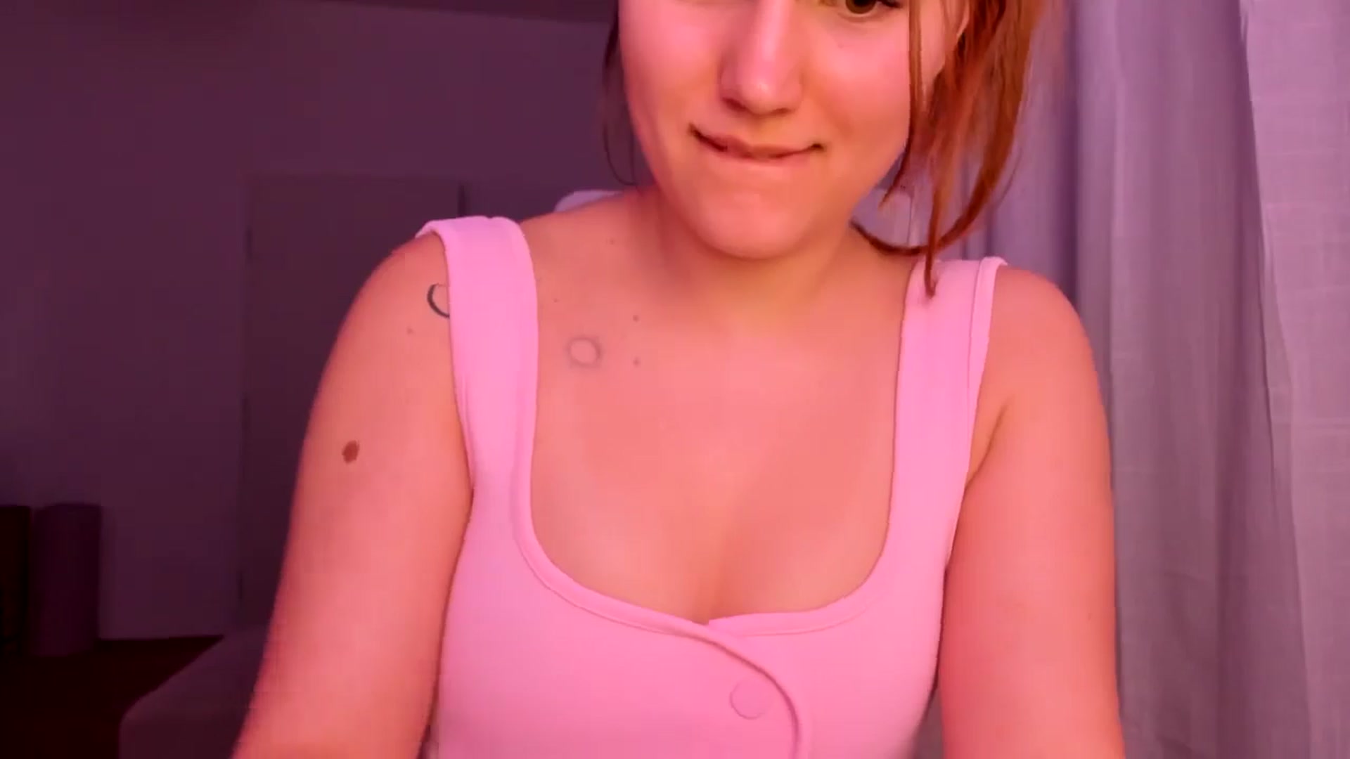 Gallery image thumbnail from Lia_lisia's myfreecams stream on, 02/23/2026, 19:08 image 20 of 20