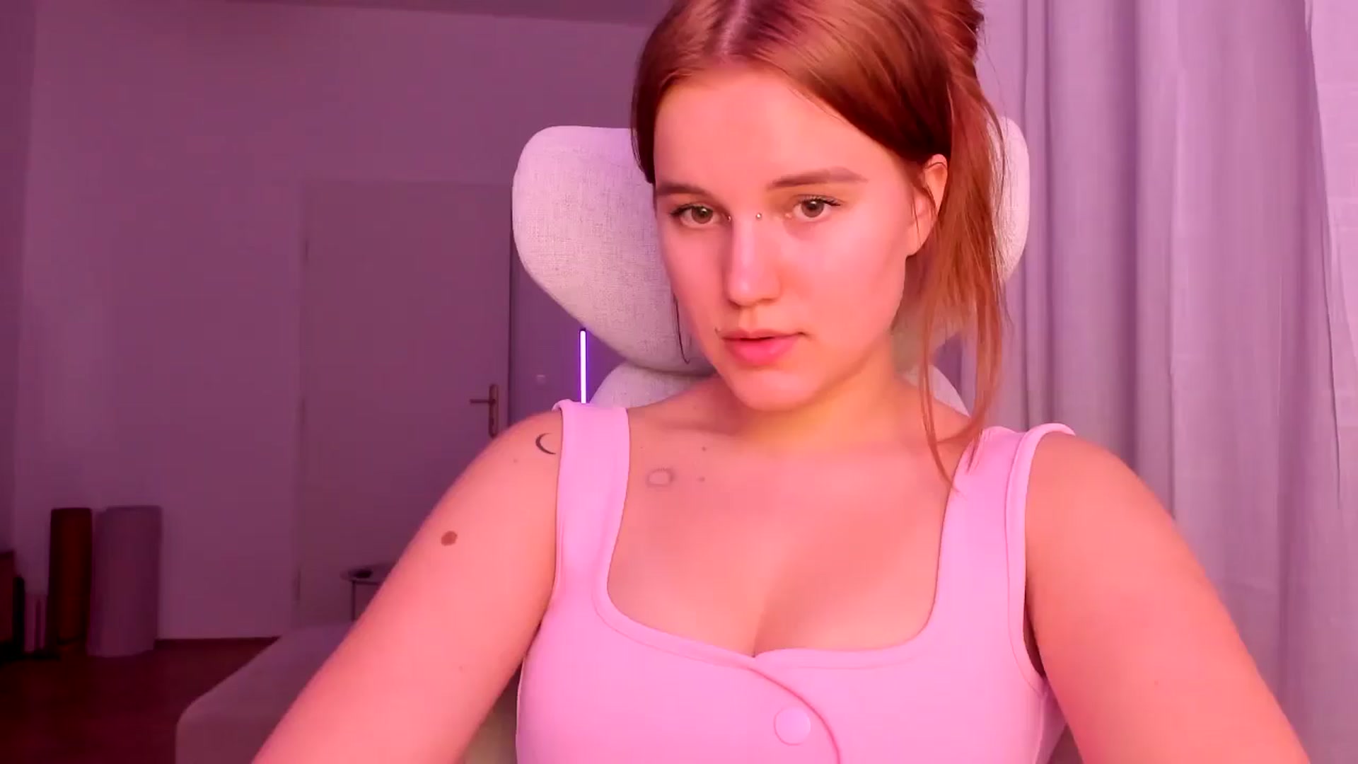 Gallery image thumbnail from Lia_lisia's myfreecams stream on, 02/23/2026, 19:08 image 1 of 20