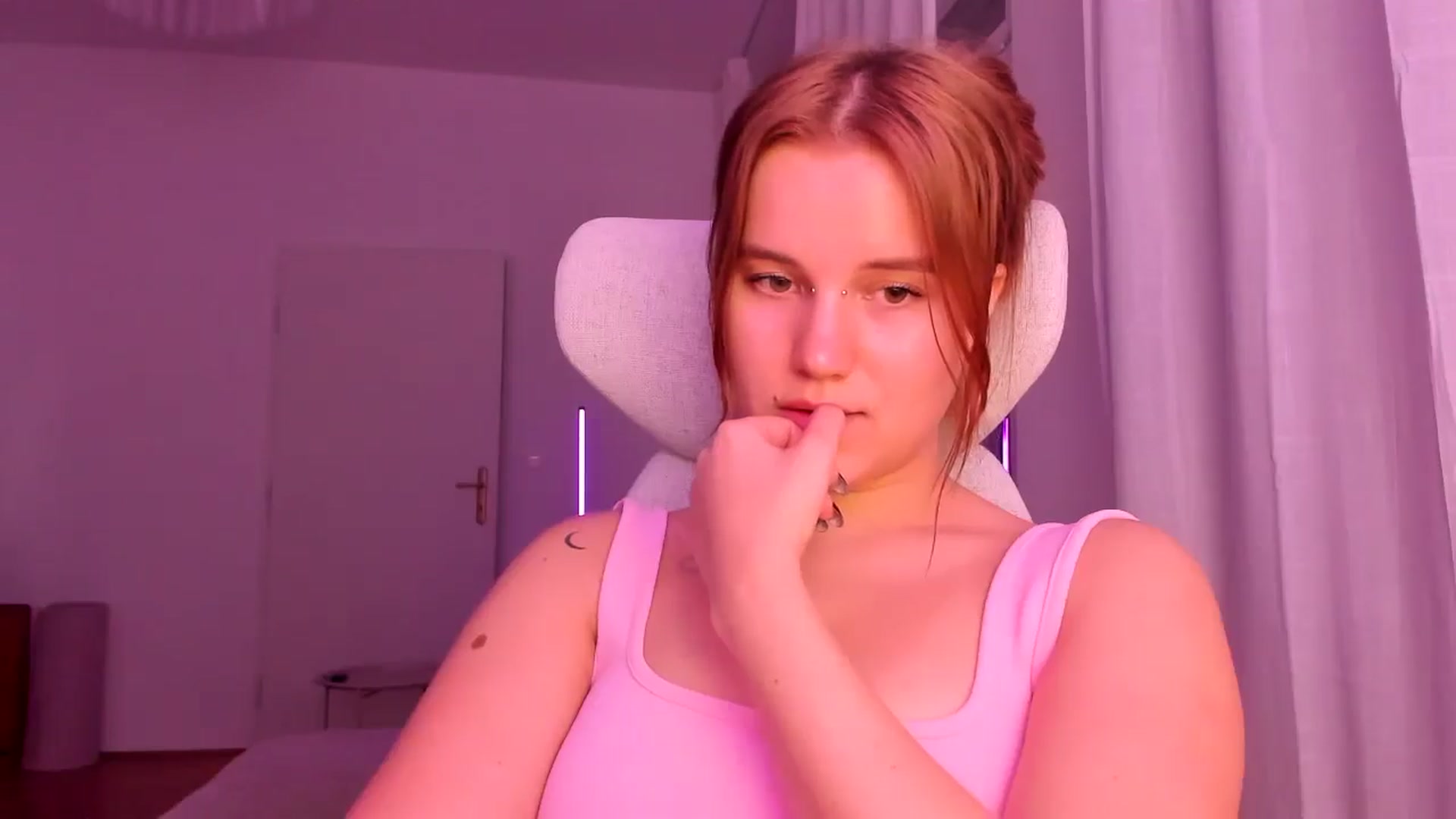 Gallery image thumbnail from Lia_lisia's myfreecams stream on, 02/23/2026, 22:08 image 13 of 20