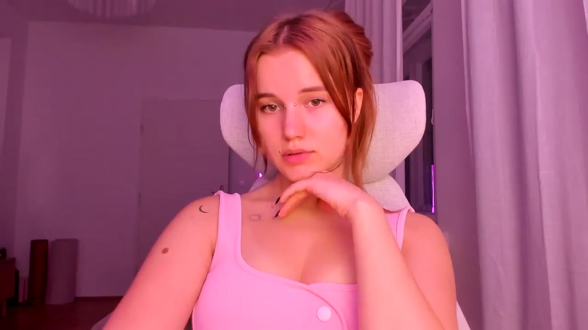 Gallery image thumbnail from Lia_lisia's myfreecams stream on, 02/23/2026, 22:08 image 2 of 20