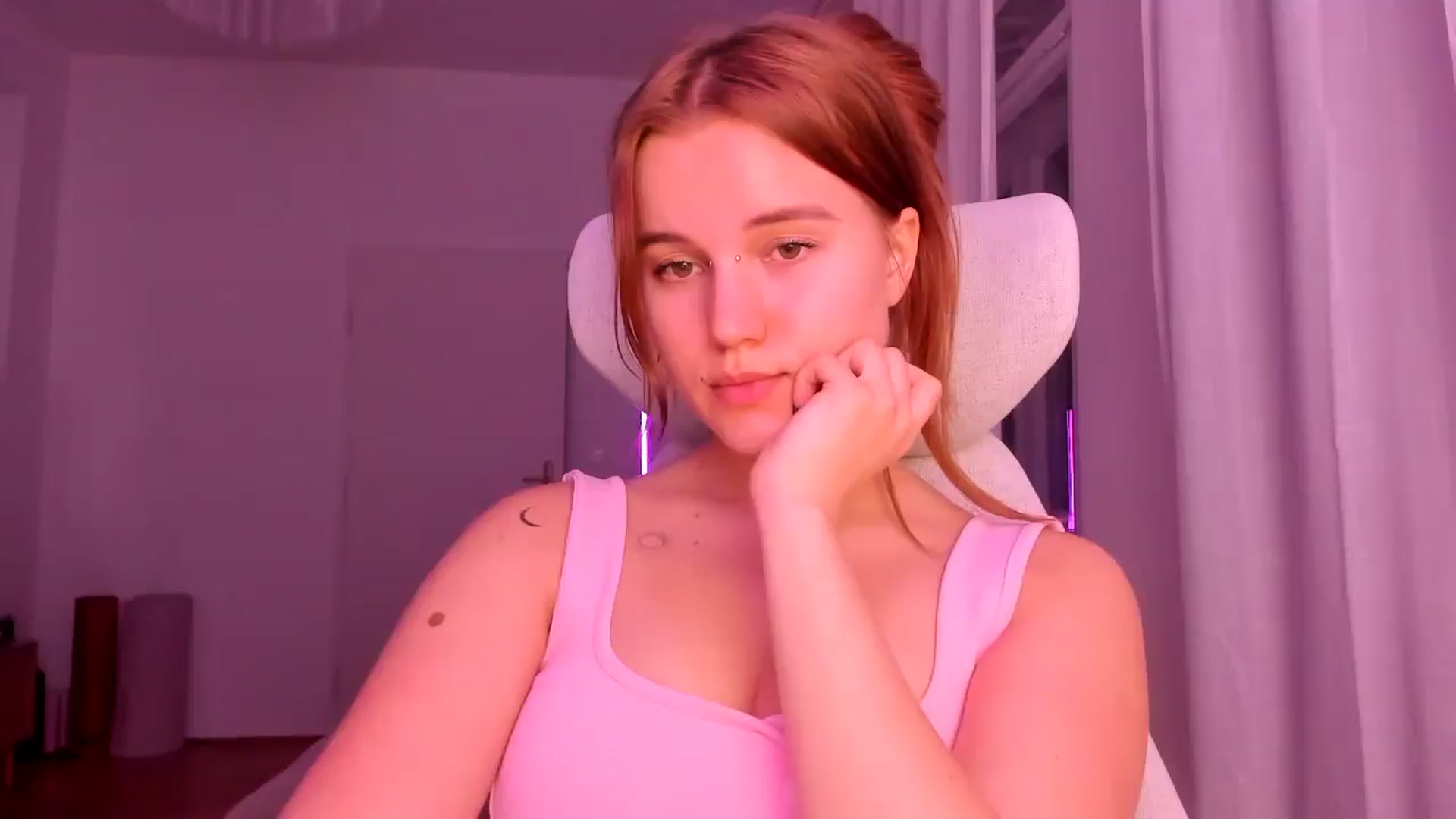Gallery image thumbnail from Lia_lisia's myfreecams stream on, 02/23/2026, 22:08 image 1 of 20