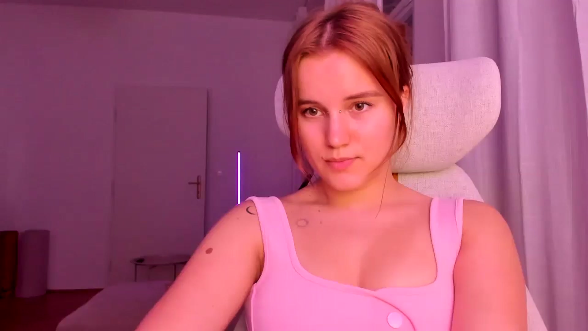 Gallery image thumbnail from Lia_lisia's myfreecams stream on, 02/23/2026, 23:01 image 3 of 20
