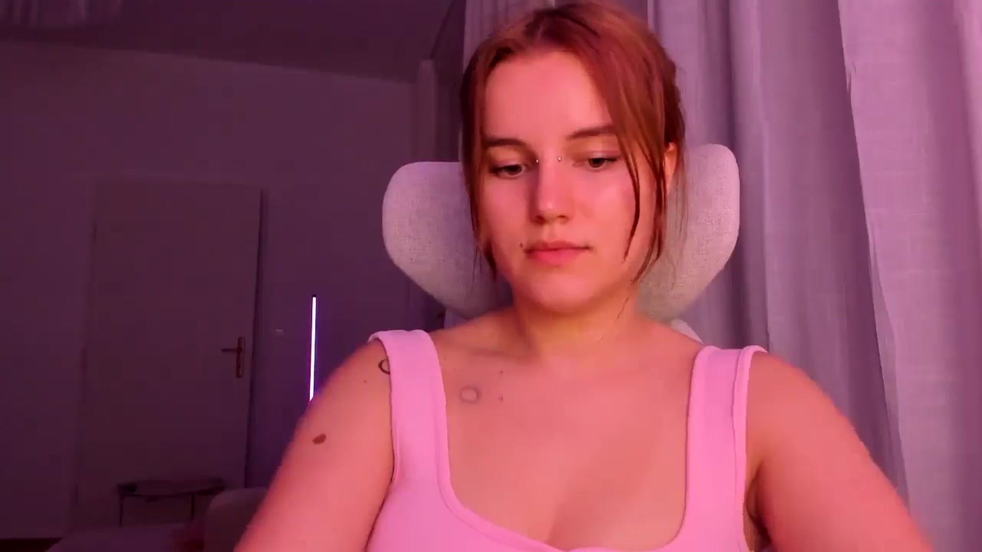 Gallery image thumbnail from Lia_lisia's myfreecams stream on, 02/23/2026, 23:01 image 6 of 20