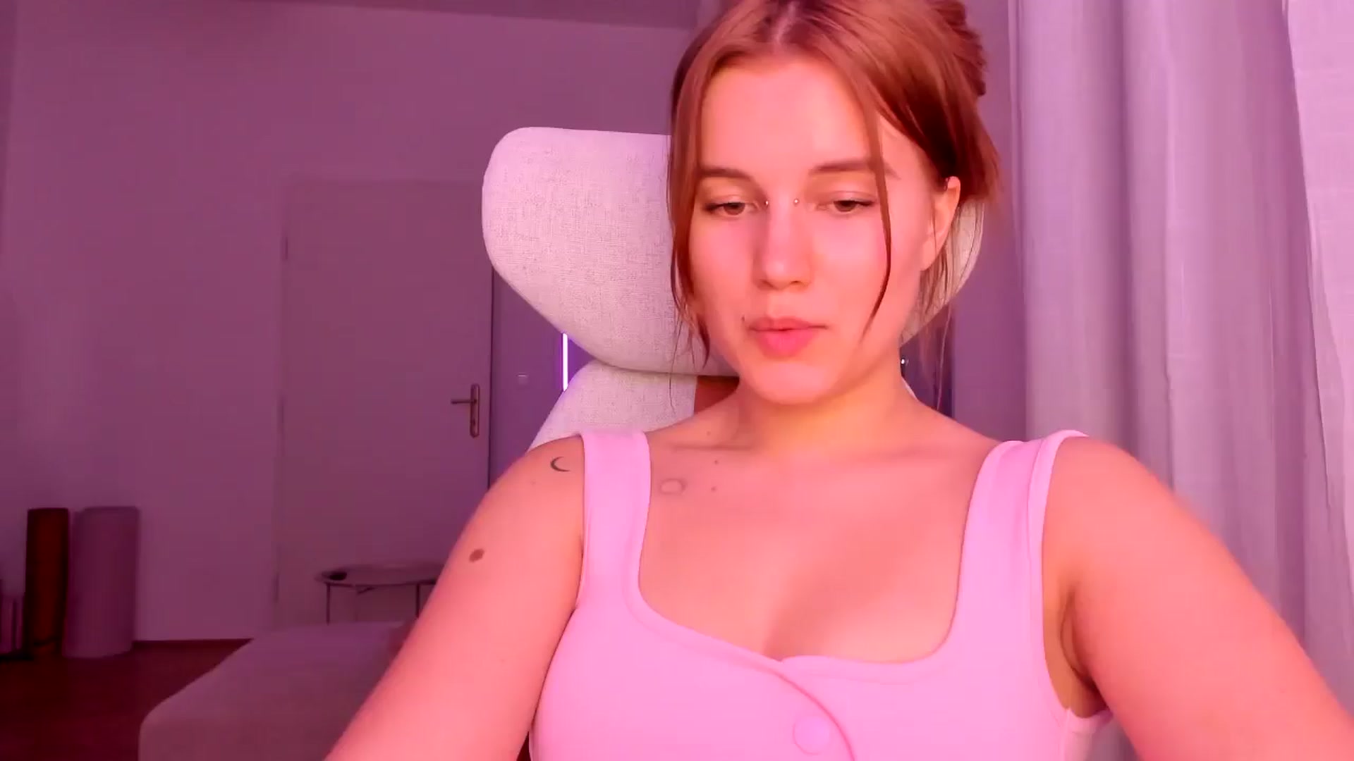 Gallery image thumbnail from Lia_lisia's myfreecams stream on, 02/23/2026, 23:49 image 5 of 20