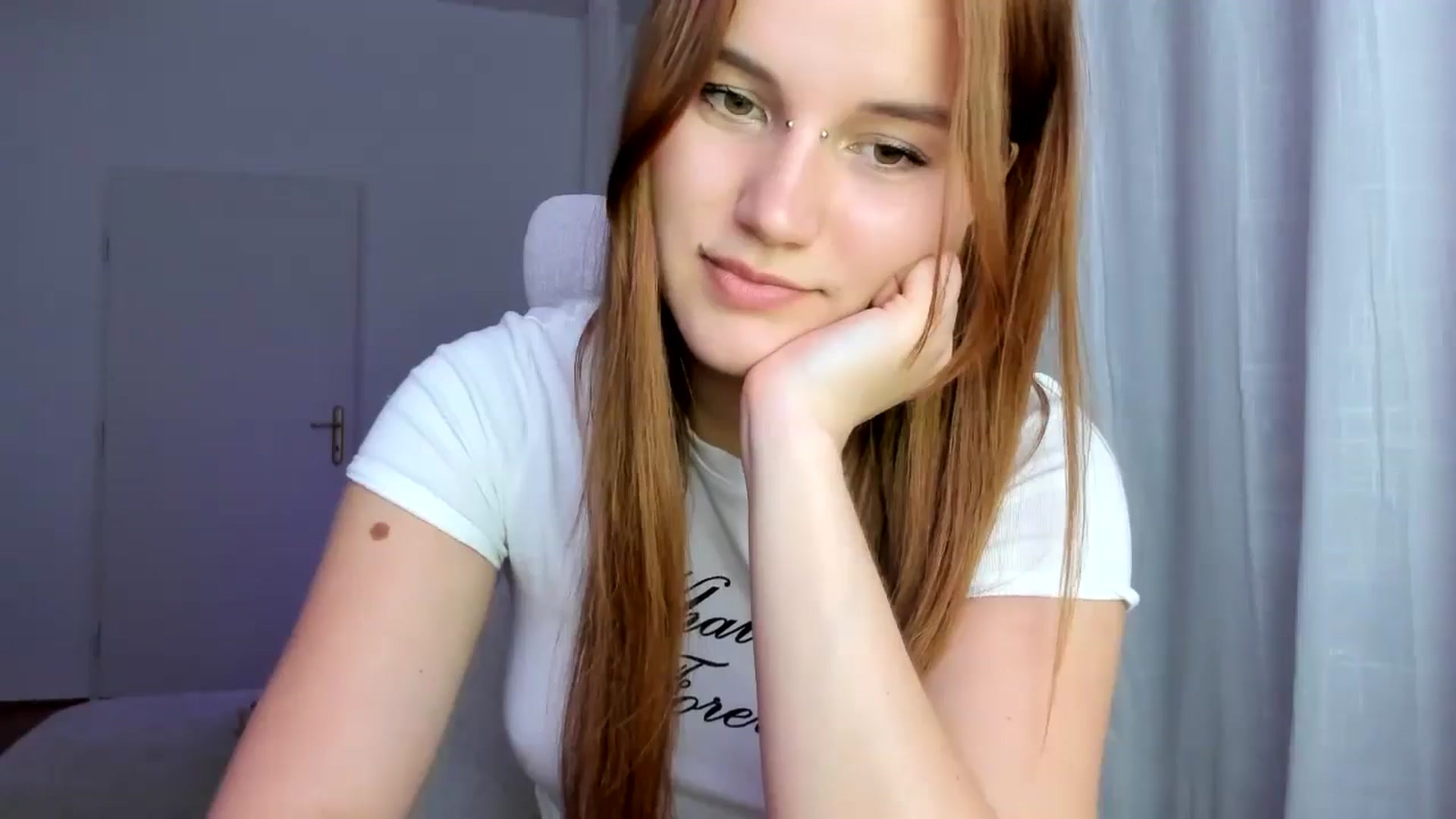 Gallery image thumbnail from Lia_lisia's myfreecams stream on, 02/26/2026, 19:08 image 4 of 20