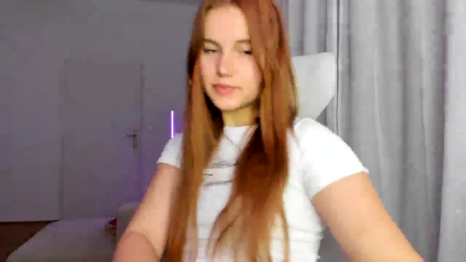 Gallery image thumbnail from Lia_lisia's myfreecams stream on, 02/26/2026, 19:08 image 3 of 20