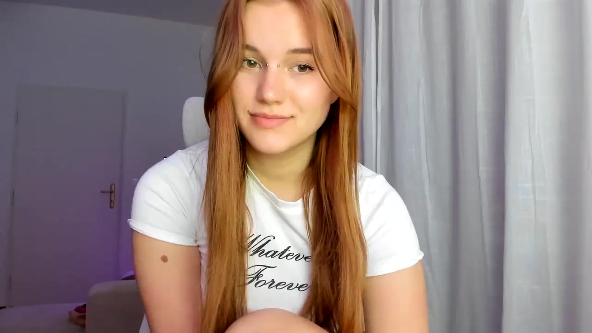 Gallery image thumbnail from Lia_lisia's myfreecams stream on, 02/26/2026, 19:08 image 18 of 20
