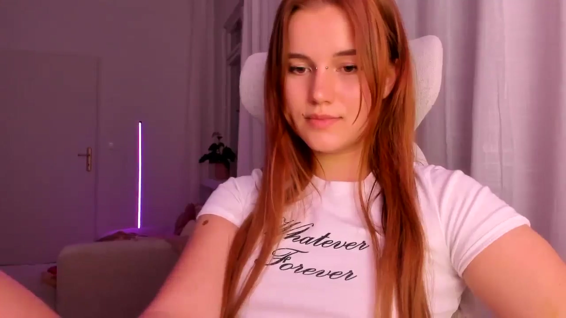 Gallery image thumbnail from Lia_lisia's myfreecams stream on, 02/26/2026, 19:59 image 18 of 20