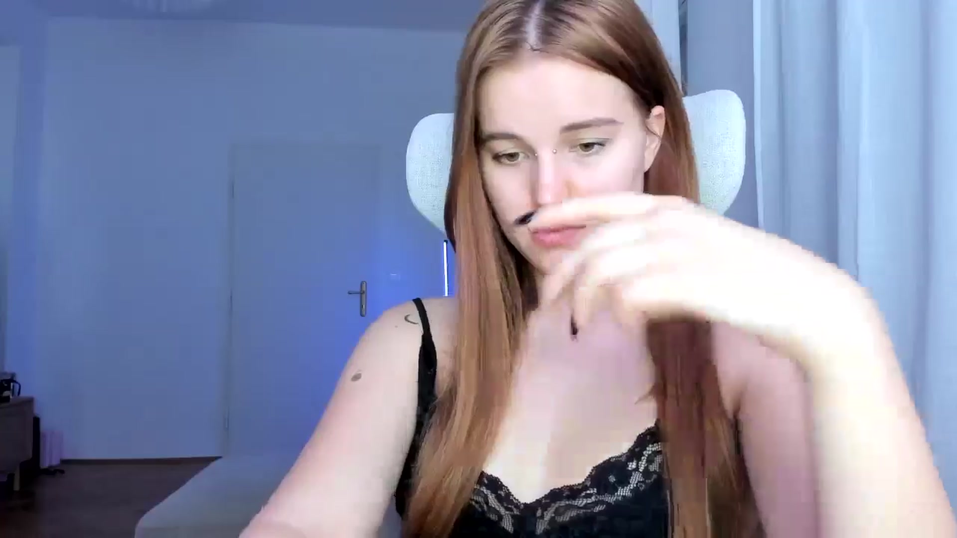 Gallery image thumbnail from Lia_lisia's myfreecams stream on, 02/28/2026, 09:17 image 7 of 20
