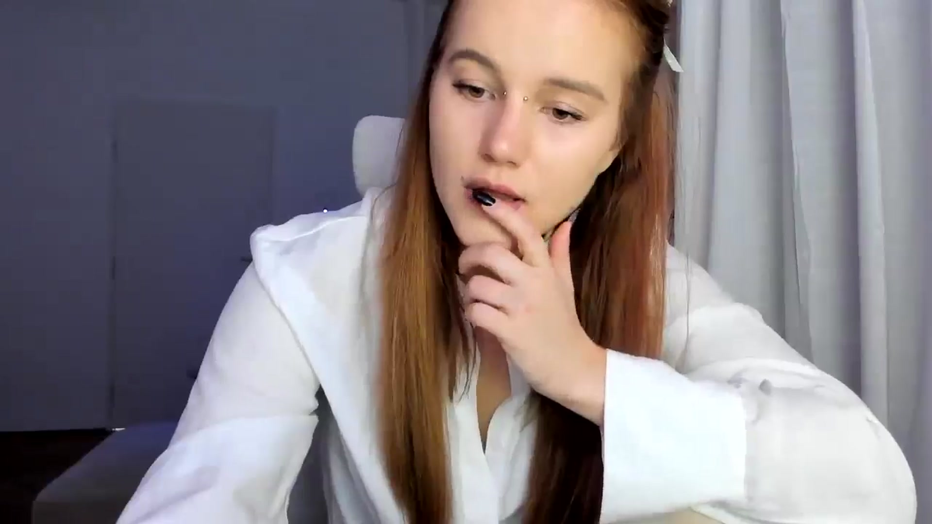 Gallery image thumbnail from Lia_lisia's myfreecams stream on, 03/02/2026, 09:35 image 15 of 20