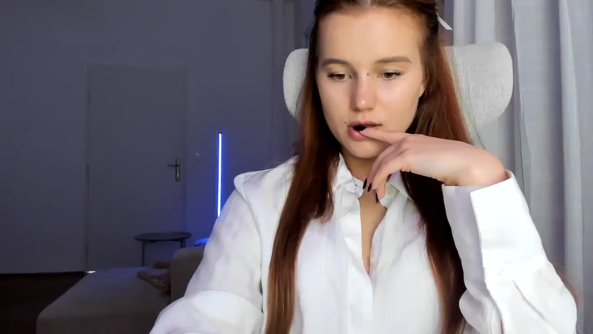 Gallery image thumbnail from Lia_lisia's myfreecams stream on, 03/02/2026, 09:55 image 11 of 20