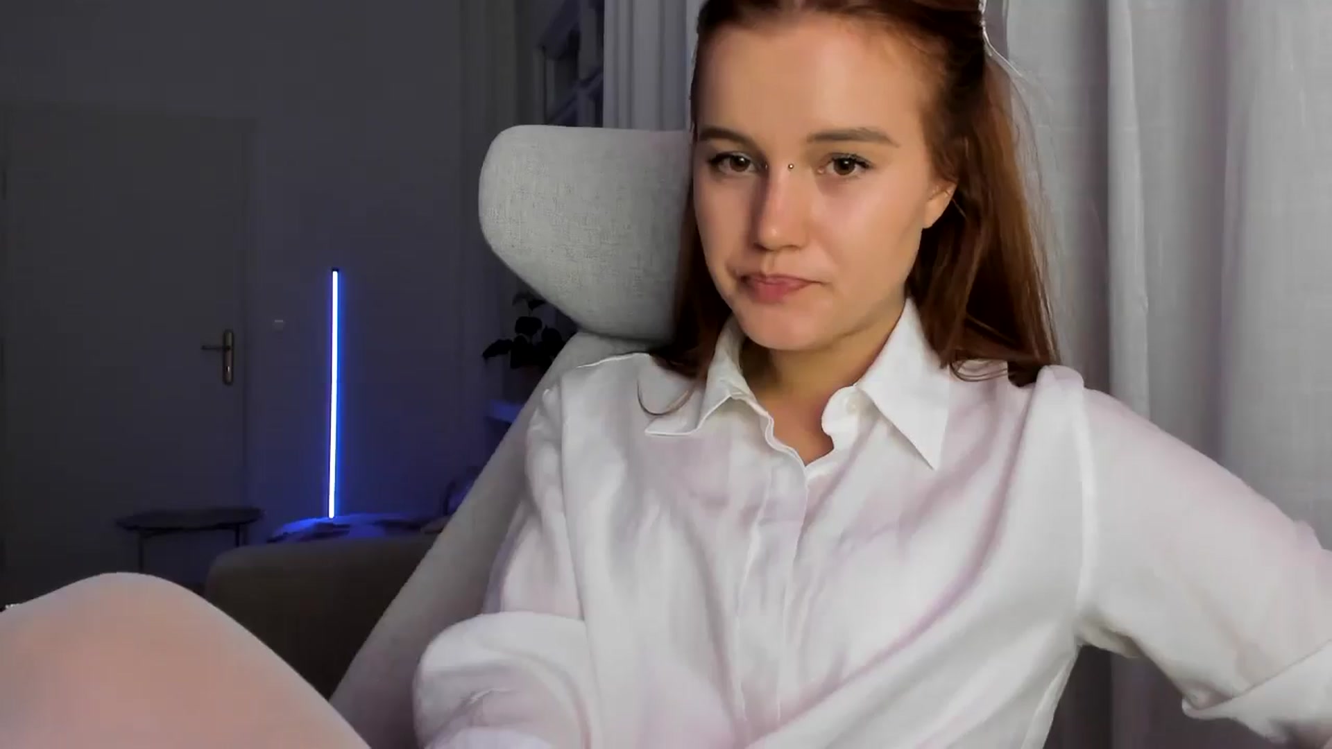 Gallery image thumbnail from Lia_lisia's myfreecams stream on, 03/02/2026, 10:33 image 10 of 20