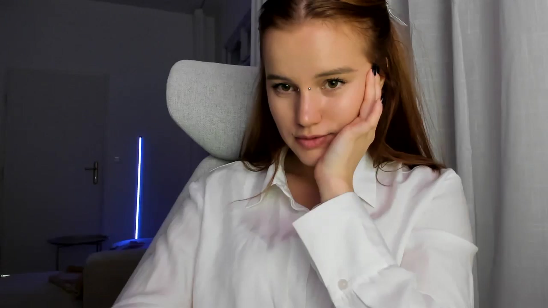 Gallery image thumbnail from Lia_lisia's myfreecams stream on, 03/02/2026, 10:33 image 14 of 20