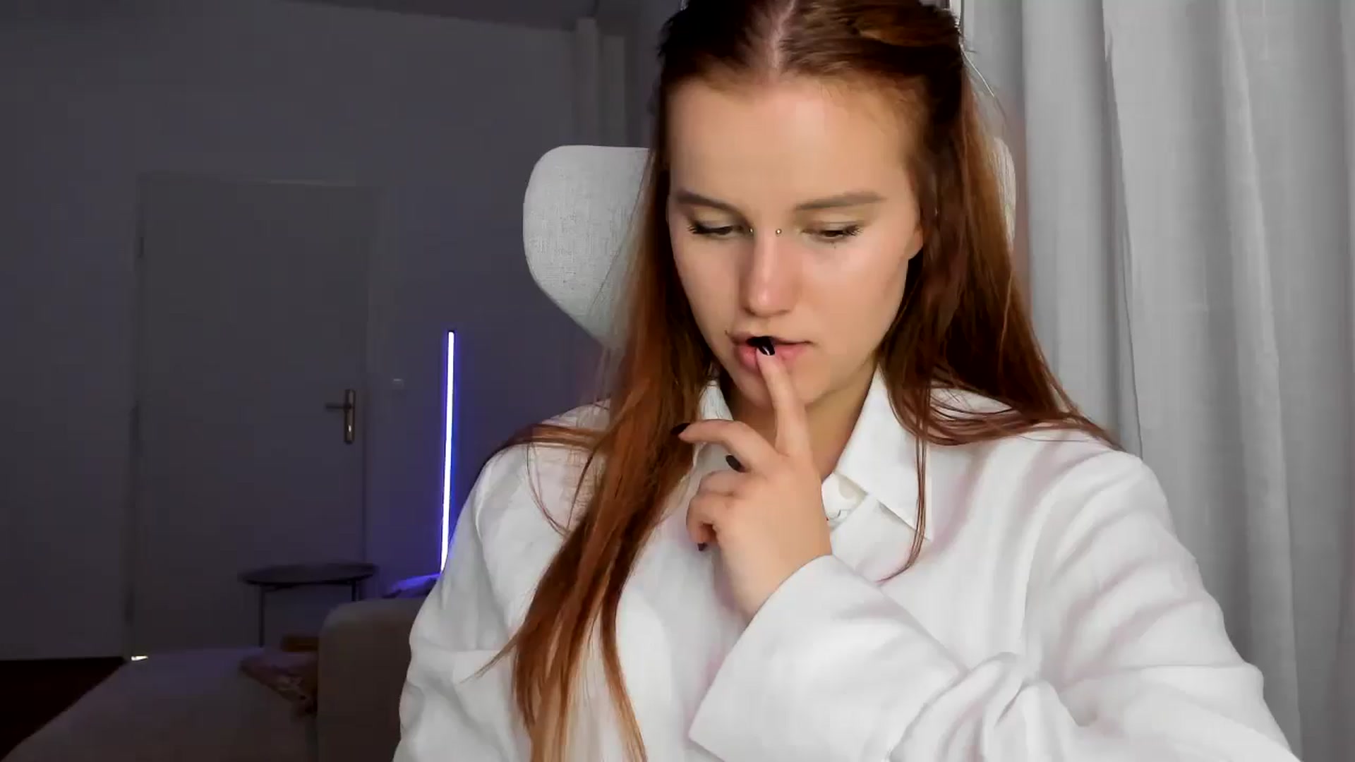 Gallery image thumbnail from Lia_lisia's myfreecams stream on, 03/02/2026, 11:16 image 8 of 20