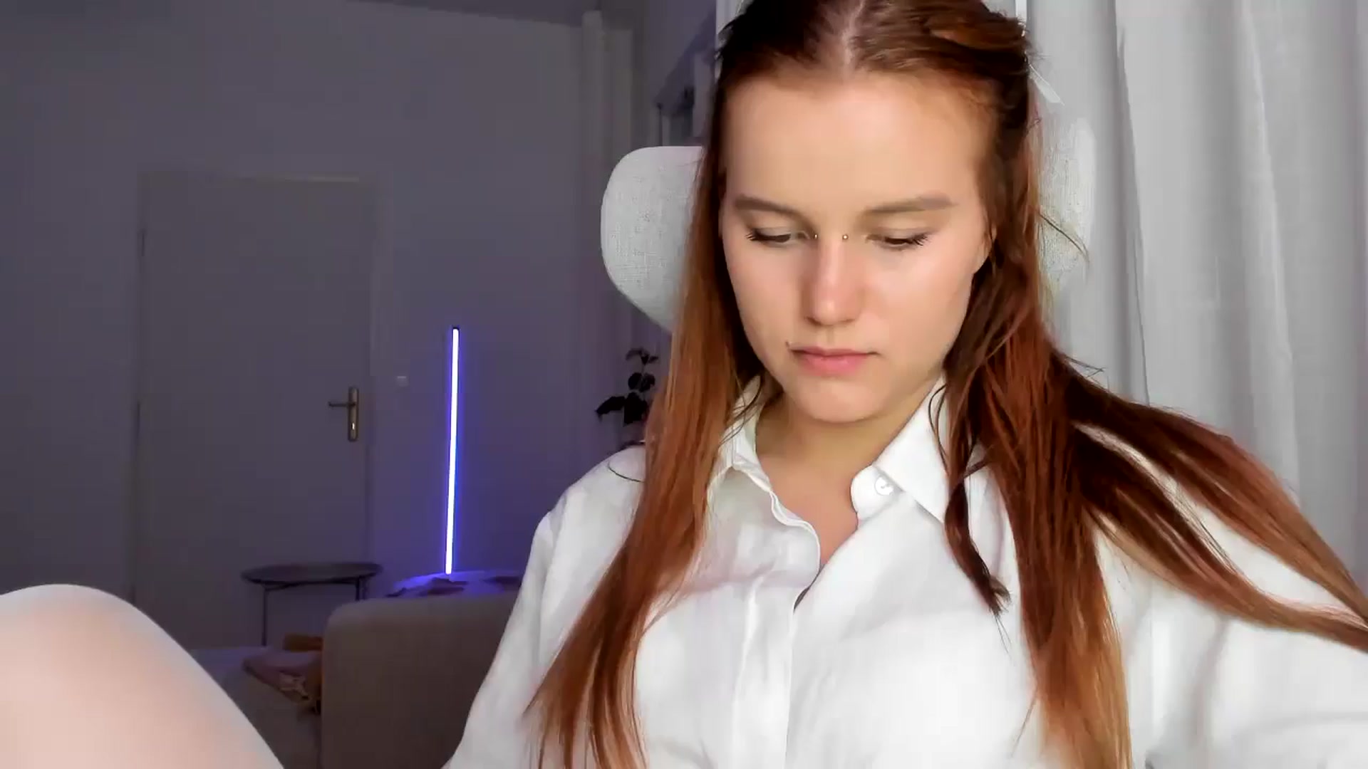 Gallery image thumbnail from Lia_lisia's myfreecams stream on, 03/02/2026, 11:16 image 17 of 20