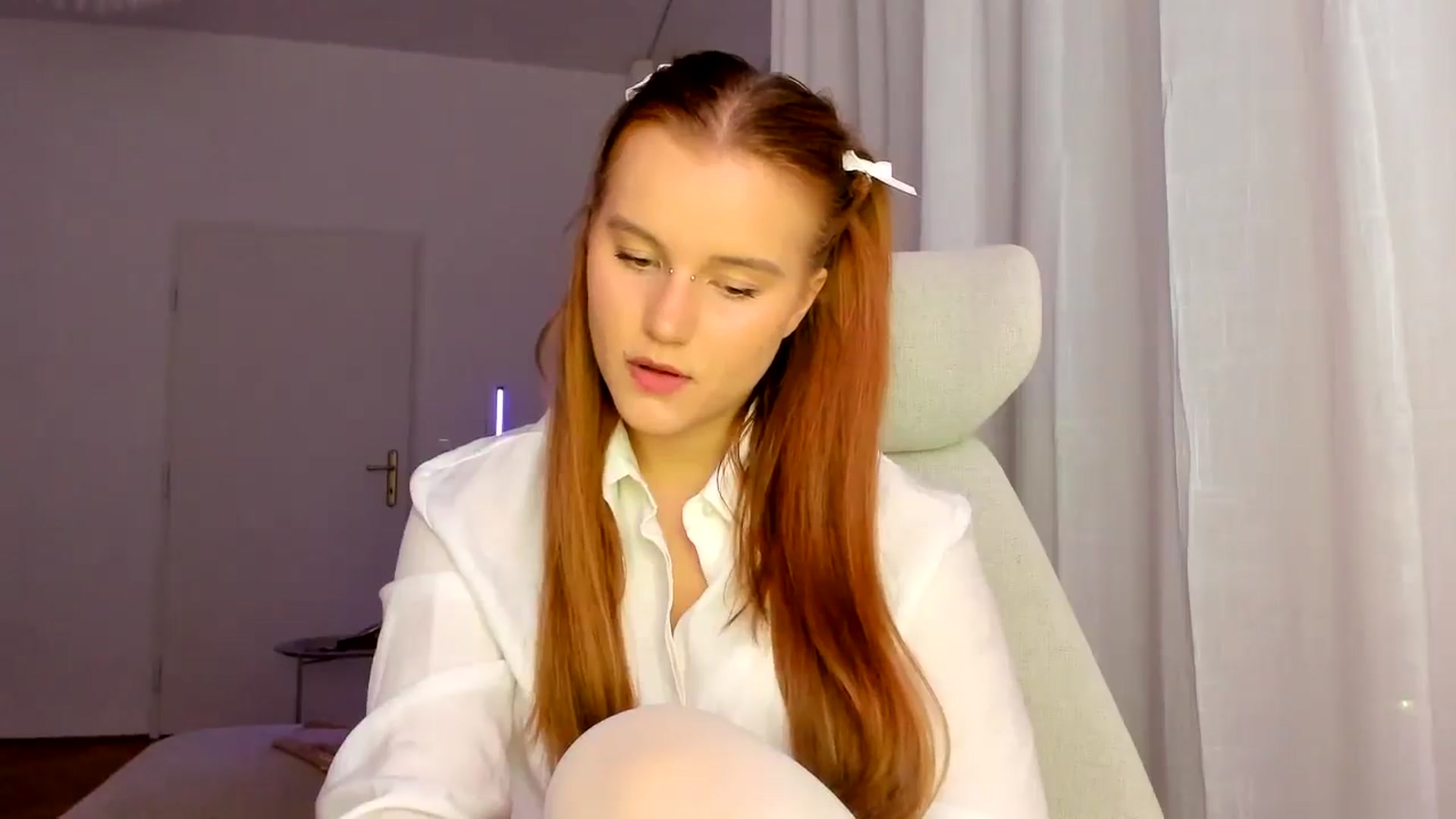 Gallery image thumbnail from Lia_lisia's myfreecams stream on, 03/02/2026, 19:13 image 3 of 20