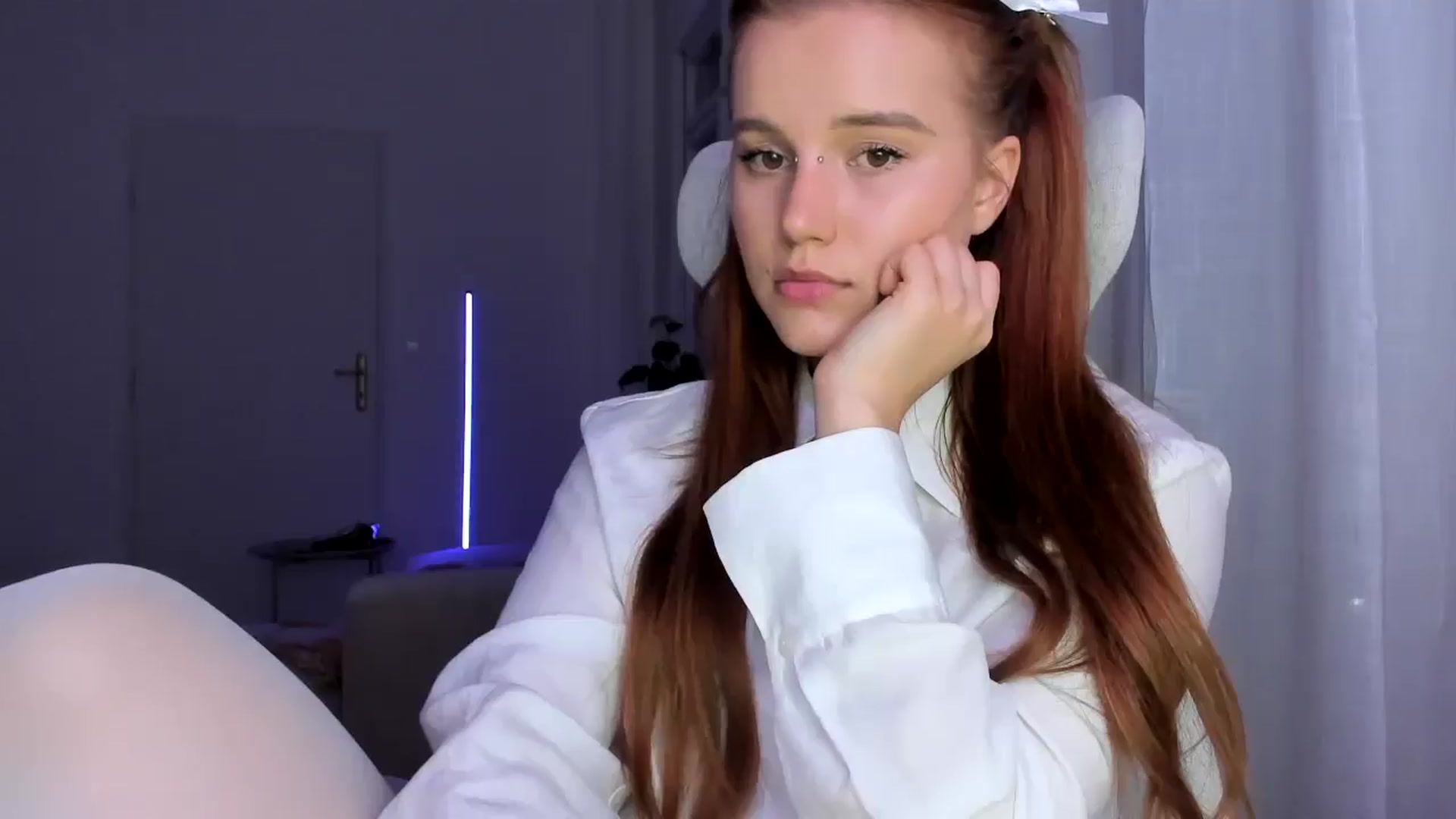 Gallery image thumbnail from Lia_lisia's myfreecams stream on, 03/02/2026, 19:13 image 9 of 20