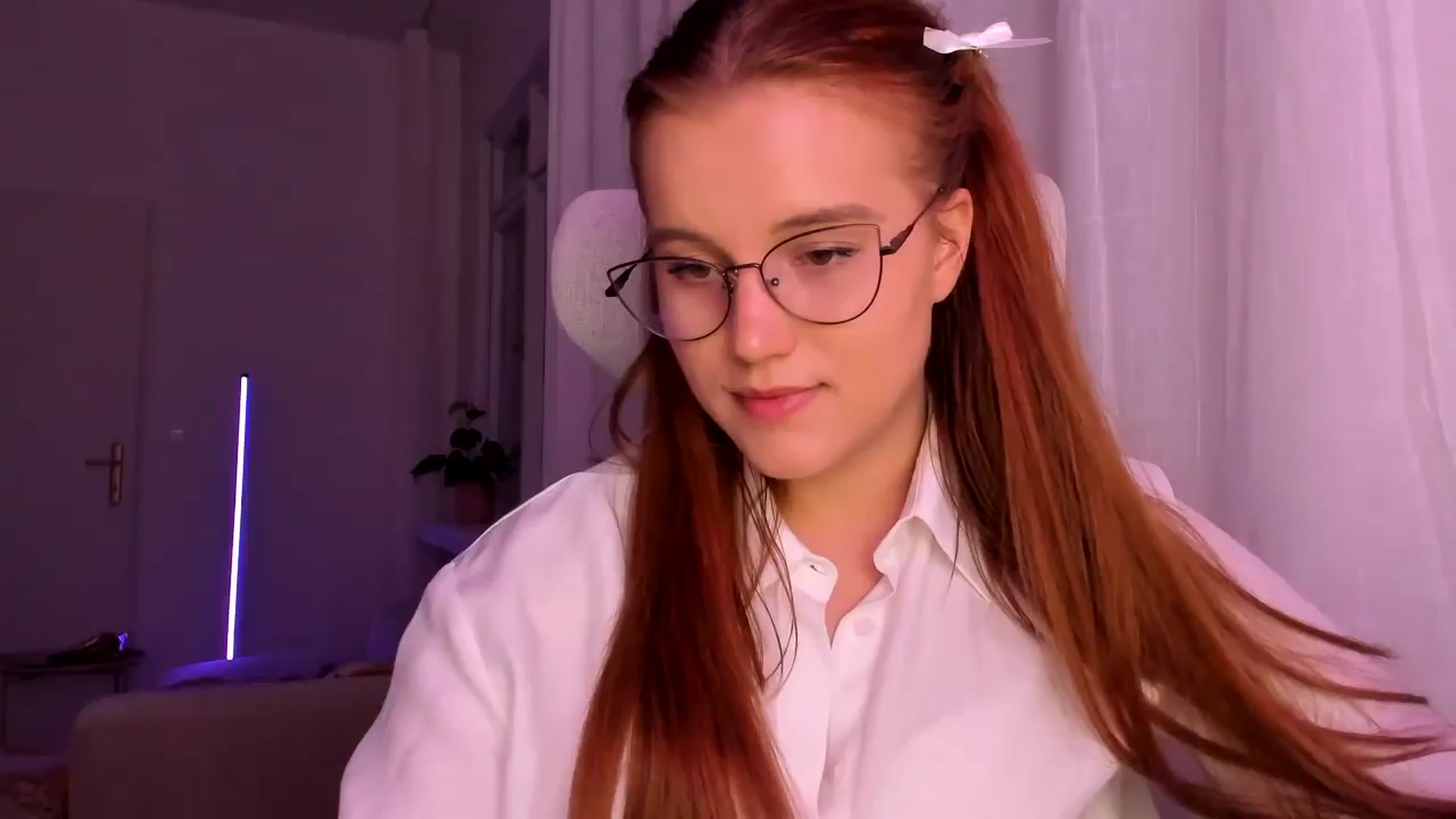 Gallery image thumbnail from Lia_lisia's myfreecams stream on, 03/02/2026, 20:48 image 1 of 20