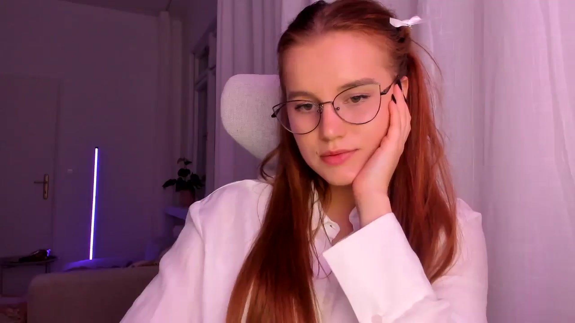 Gallery image thumbnail from Lia_lisia's myfreecams stream on, 03/02/2026, 20:48 image 4 of 20