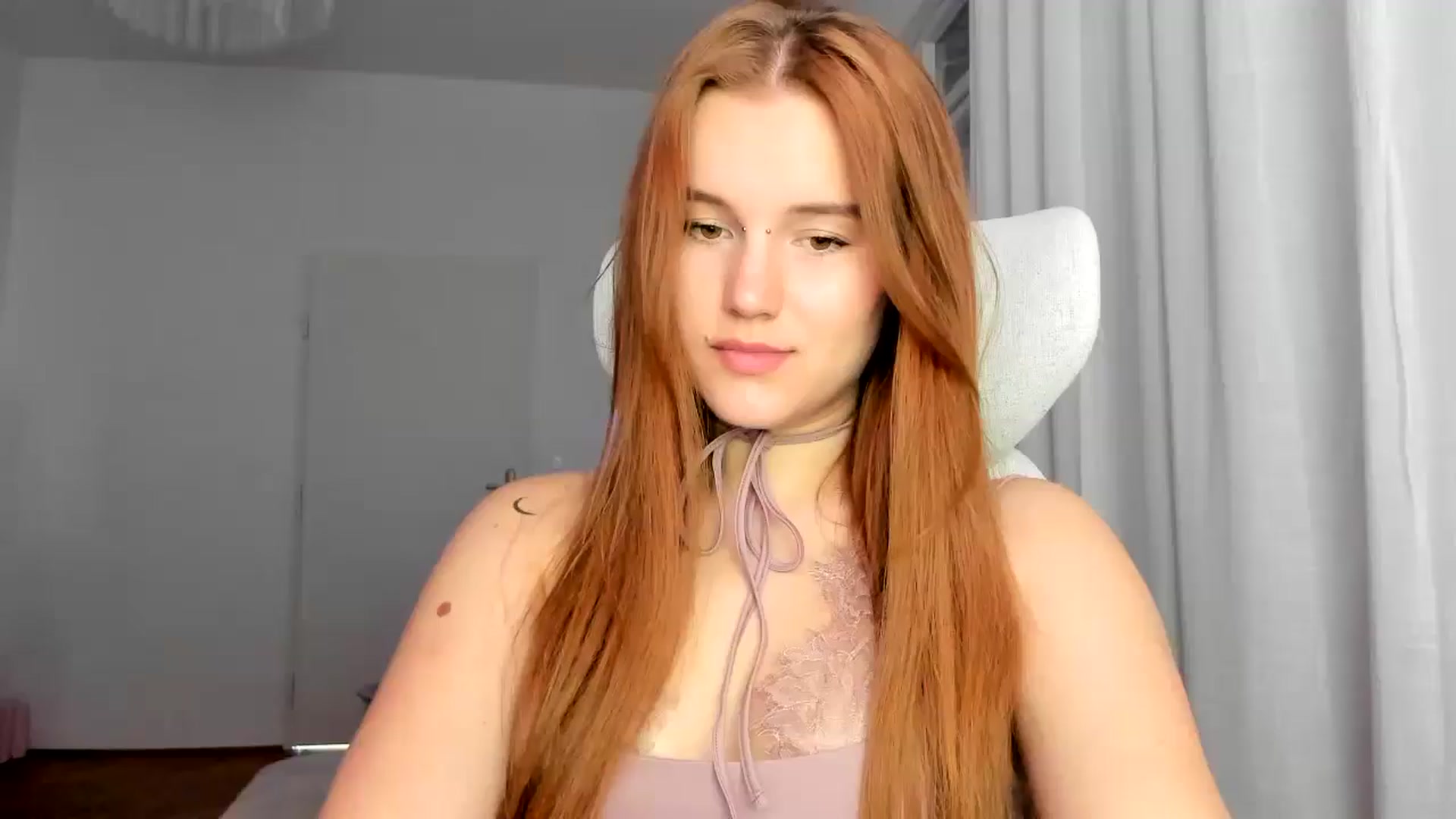 Gallery image thumbnail from Lia_lisia's myfreecams stream on, 03/06/2026, 09:30 image 1 of 20