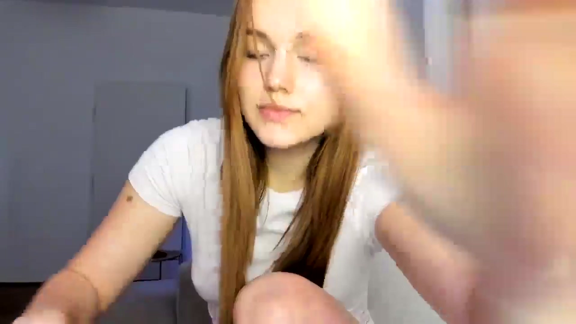 Gallery image thumbnail from Lia_lisia's myfreecams stream on, 03/06/2026, 19:18 image 9 of 20