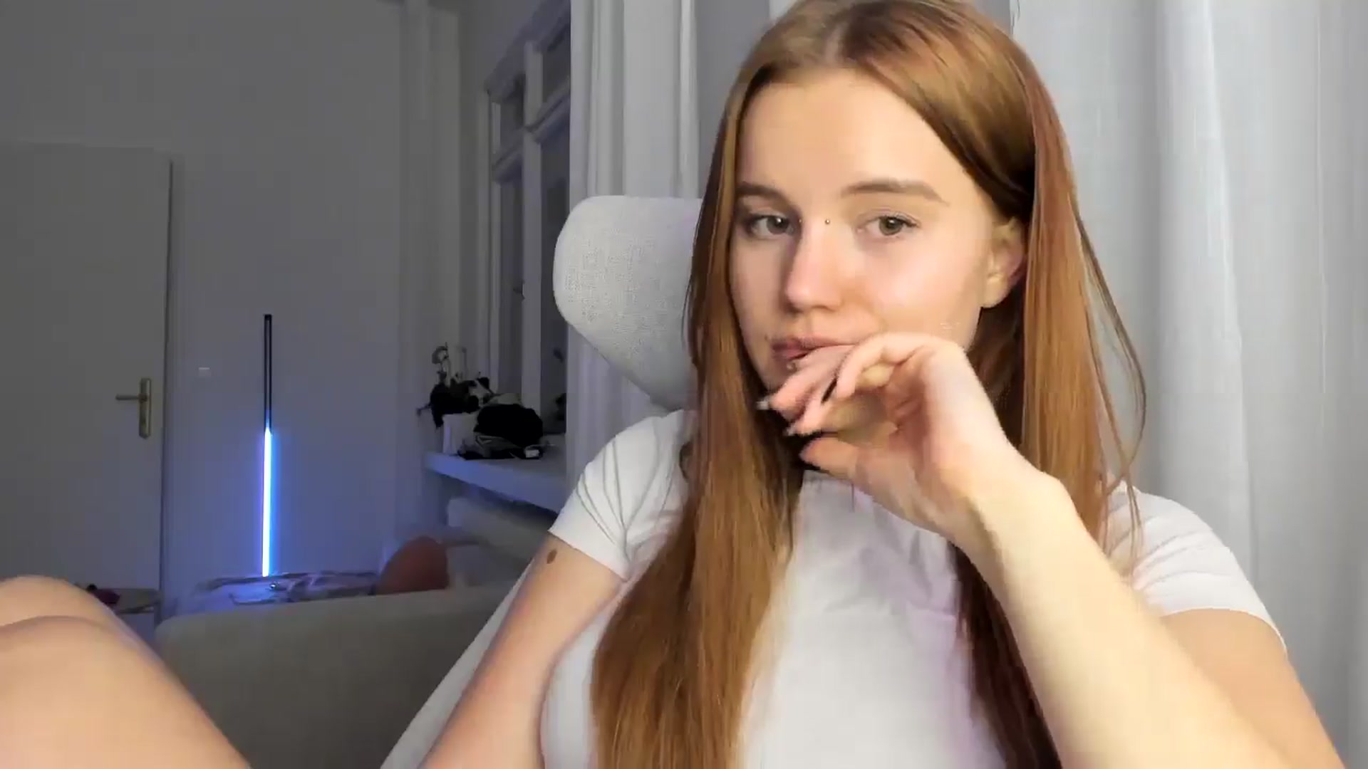 Gallery image thumbnail from Lia_lisia's myfreecams stream on, 03/06/2026, 20:36 image 9 of 20