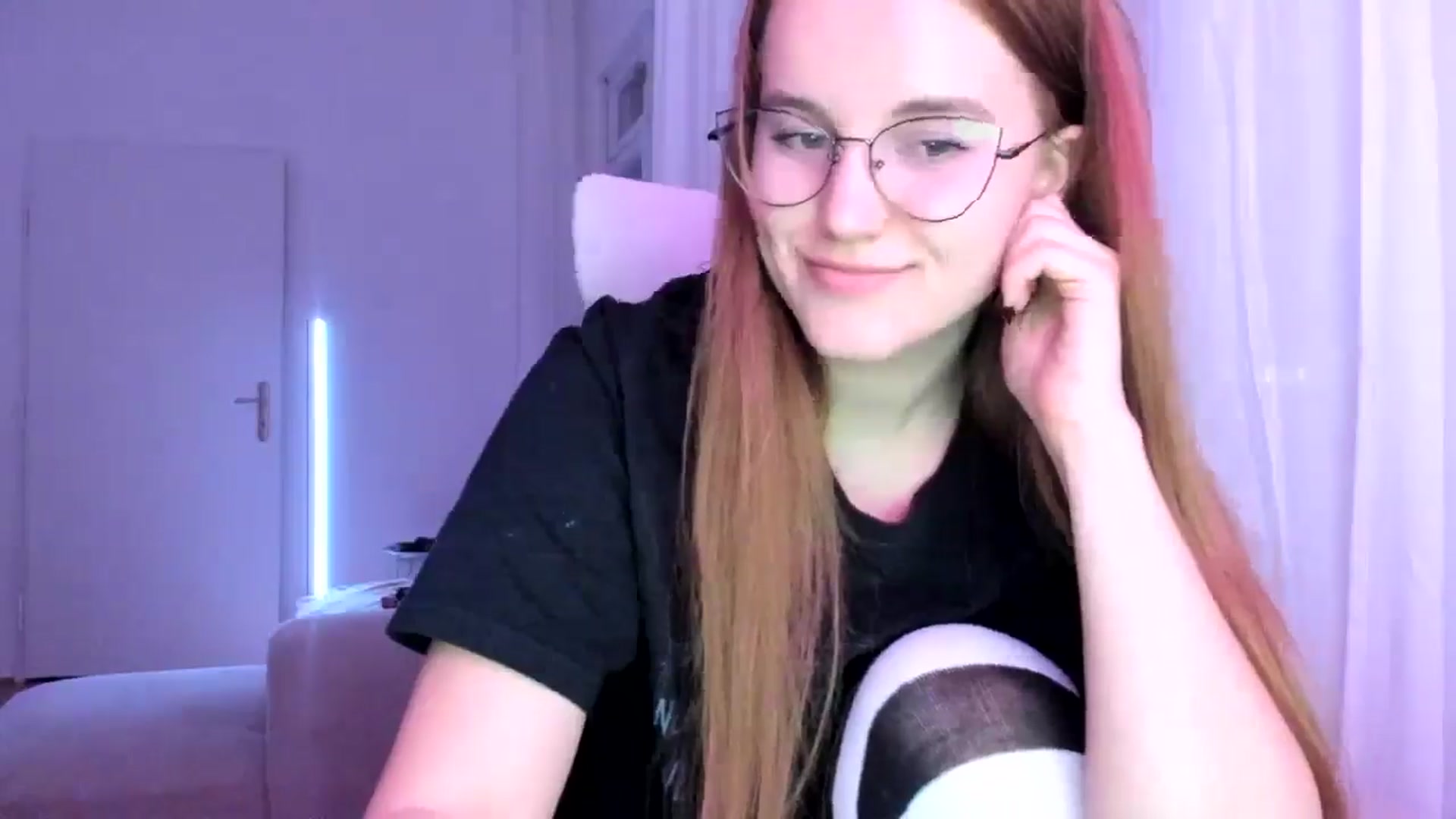 Gallery image thumbnail from Lia_lisia's myfreecams stream on, 03/07/2026, 18:39 image 16 of 20
