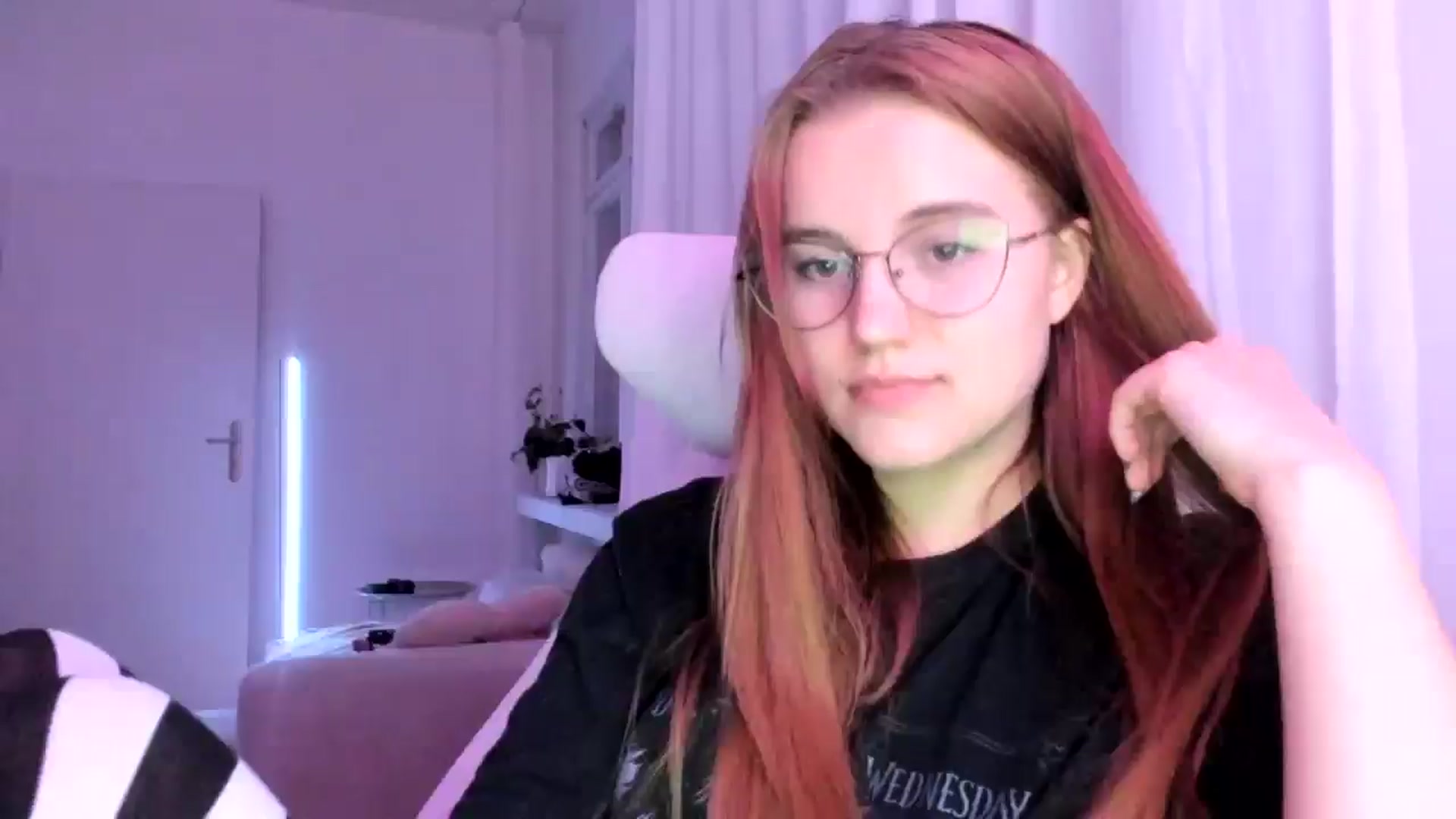 Gallery image thumbnail from Lia_lisia's myfreecams stream on, 03/07/2026, 18:39 image 5 of 20