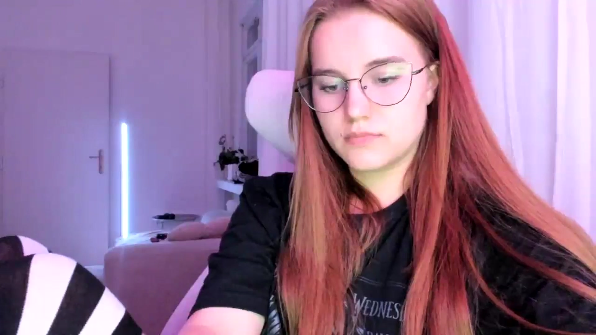 Gallery image thumbnail from Lia_lisia's myfreecams stream on, 03/07/2026, 18:39 image 4 of 20