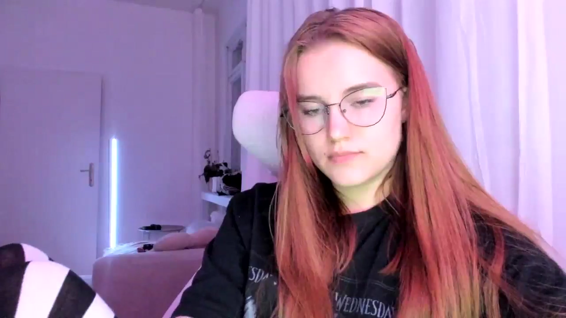 Gallery image thumbnail from Lia_lisia's myfreecams stream on, 03/07/2026, 18:39 image 6 of 20