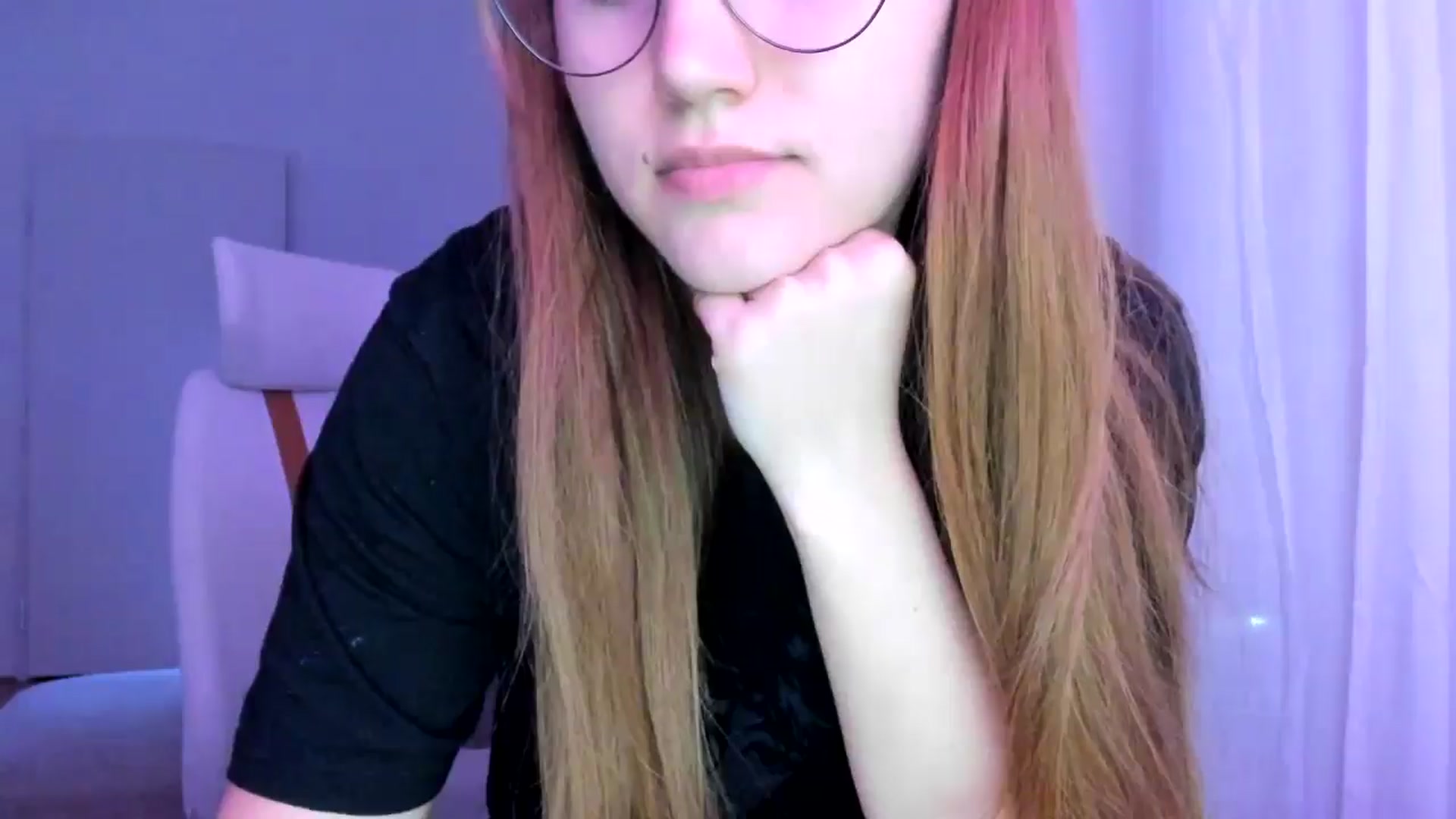 Gallery image thumbnail from Lia_lisia's myfreecams stream on, 03/07/2026, 18:39 image 14 of 20