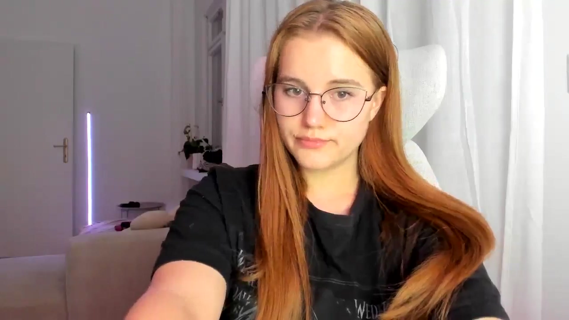 Gallery image thumbnail from Lia_lisia's myfreecams stream on, 03/07/2026, 19:58 image 9 of 20