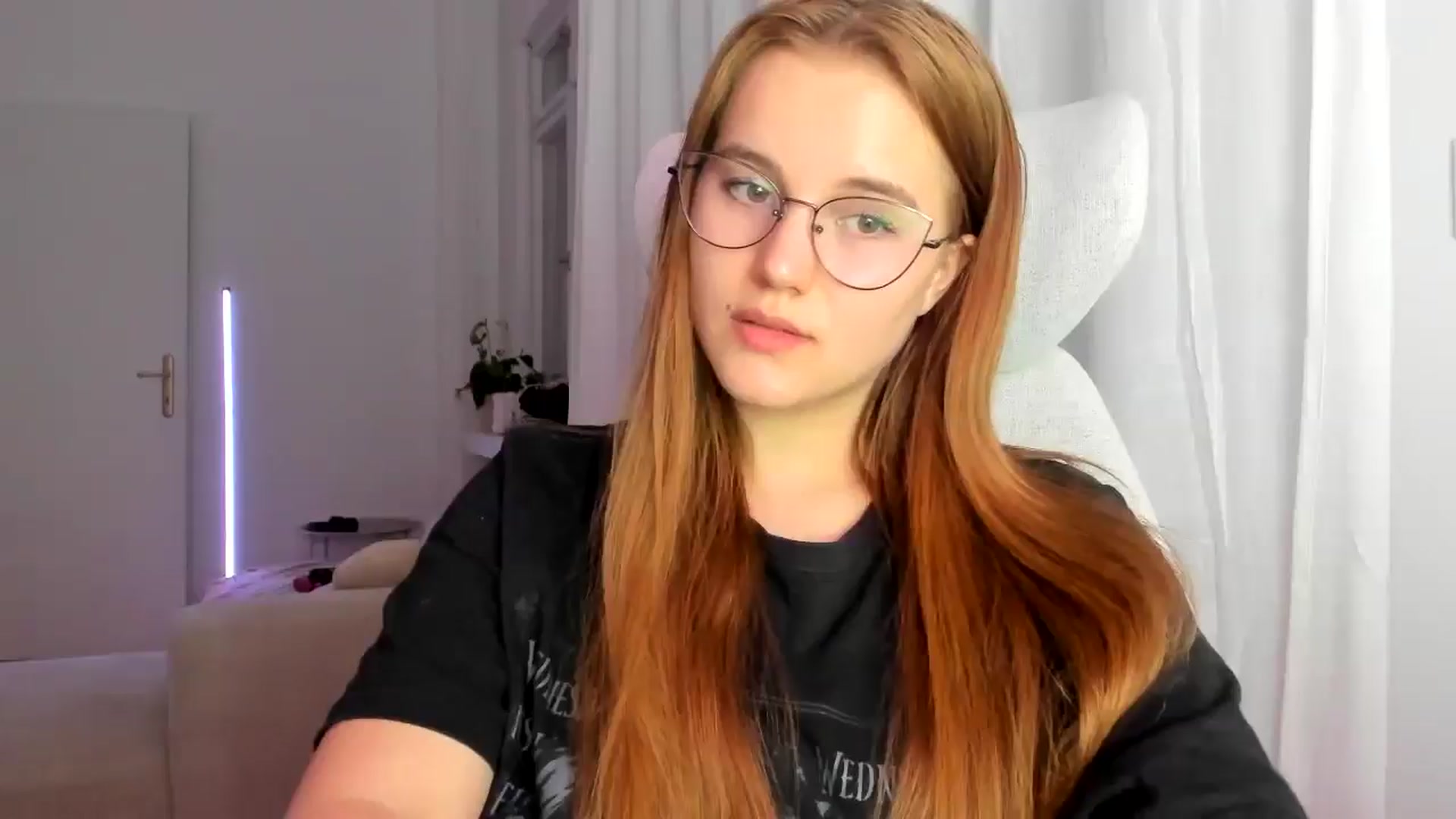 Gallery image thumbnail from Lia_lisia's myfreecams stream on, 03/07/2026, 19:58 image 1 of 20